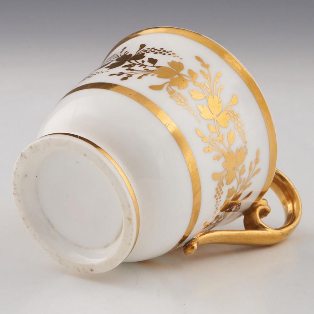 Tasse à café et soucoupe en porcelaine de Nantgarw, vers 1815 en vente 4