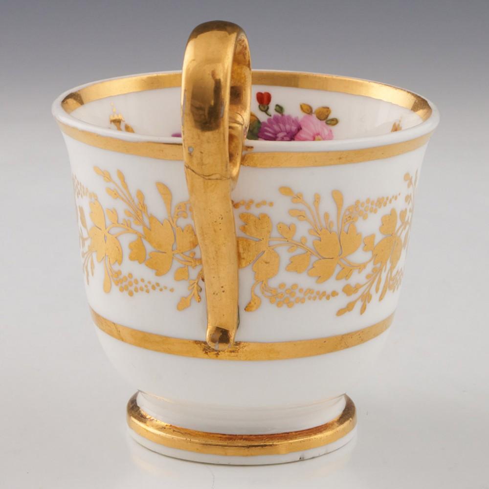 Porcelaine Tasse à café et soucoupe en porcelaine de Nantgarw, vers 1815 en vente