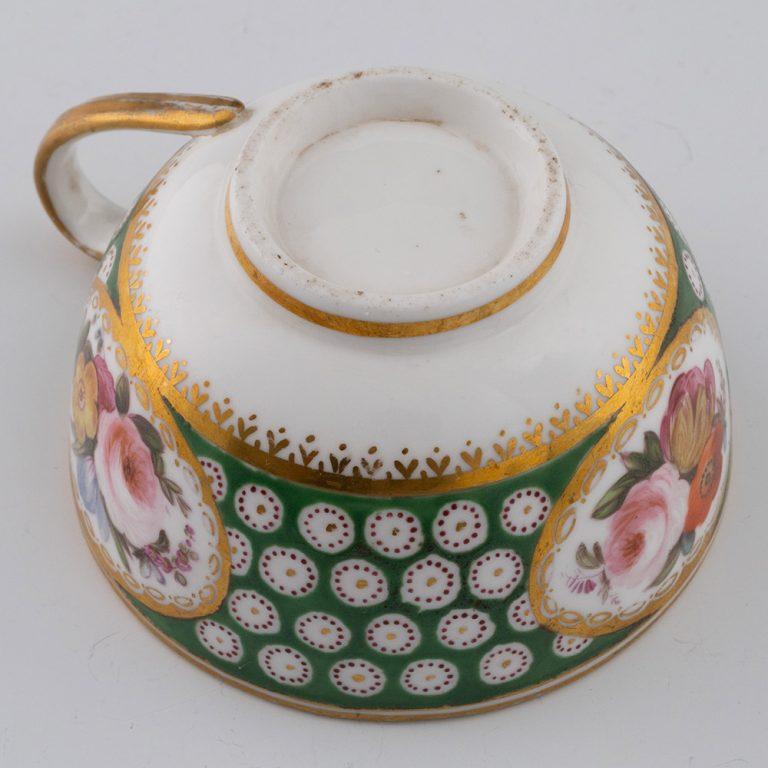 Nantgarw Porcelain Teacup and Saucer 1818-20 For Sale 7