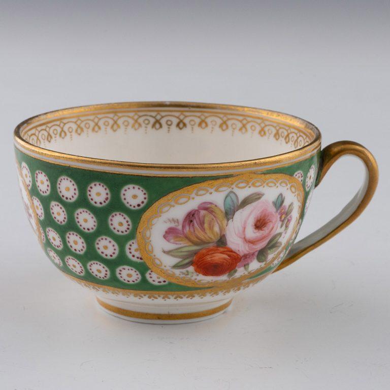 Nantgarw Porcelain Teacup and Saucer 1818-20 (Porzellan) im Angebot