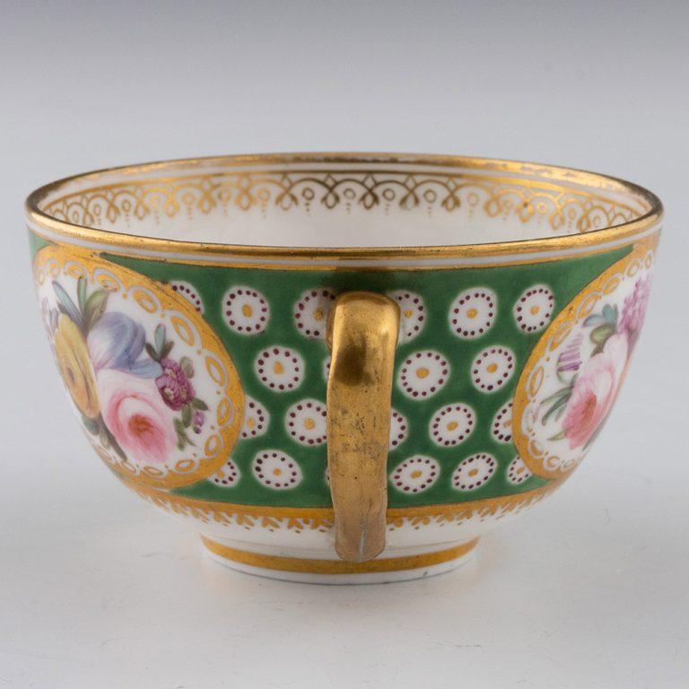 Taza de té y platillo de porcelana de Nantgarw c1820 en venta 3