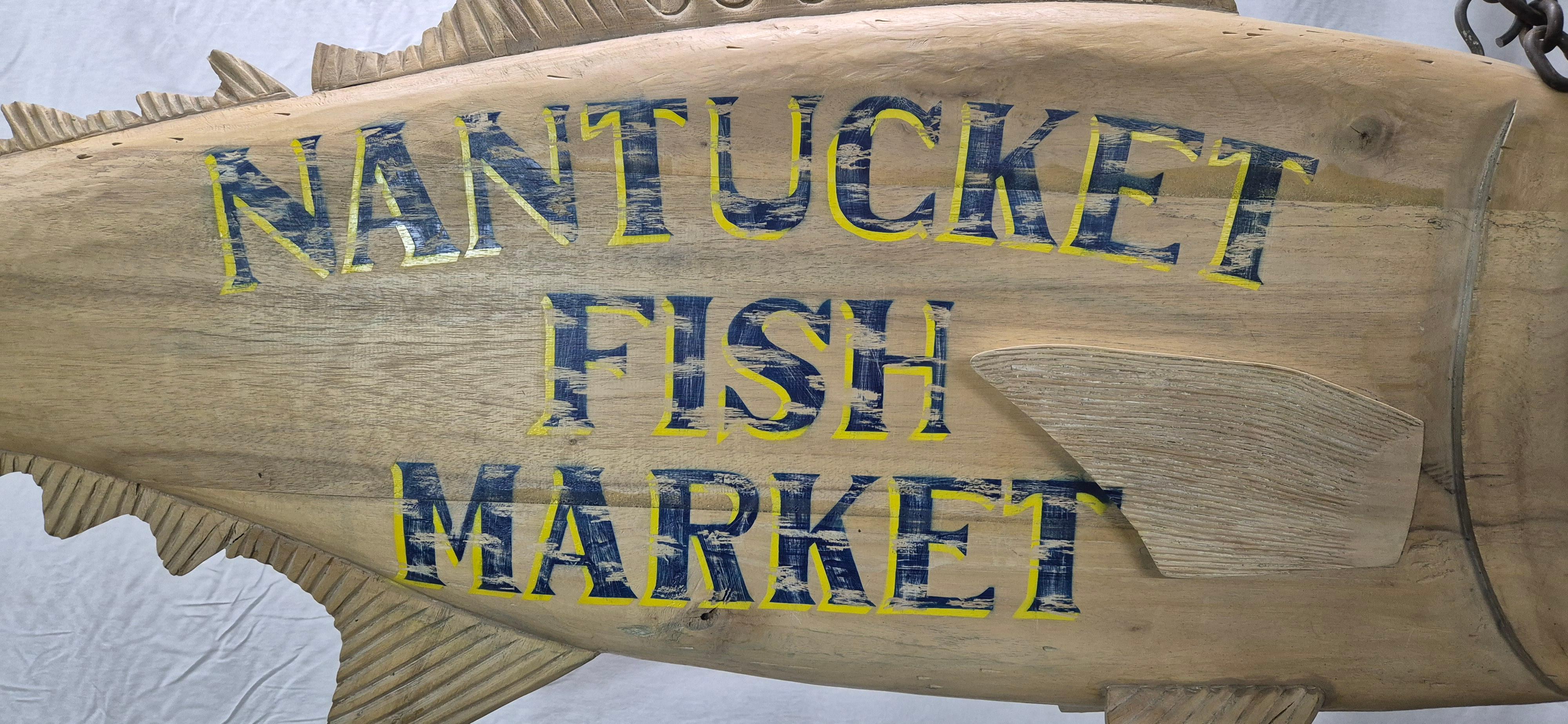 Nantucket Fish Market Trade Sign In Excellent Condition For Sale In Norwell, MA