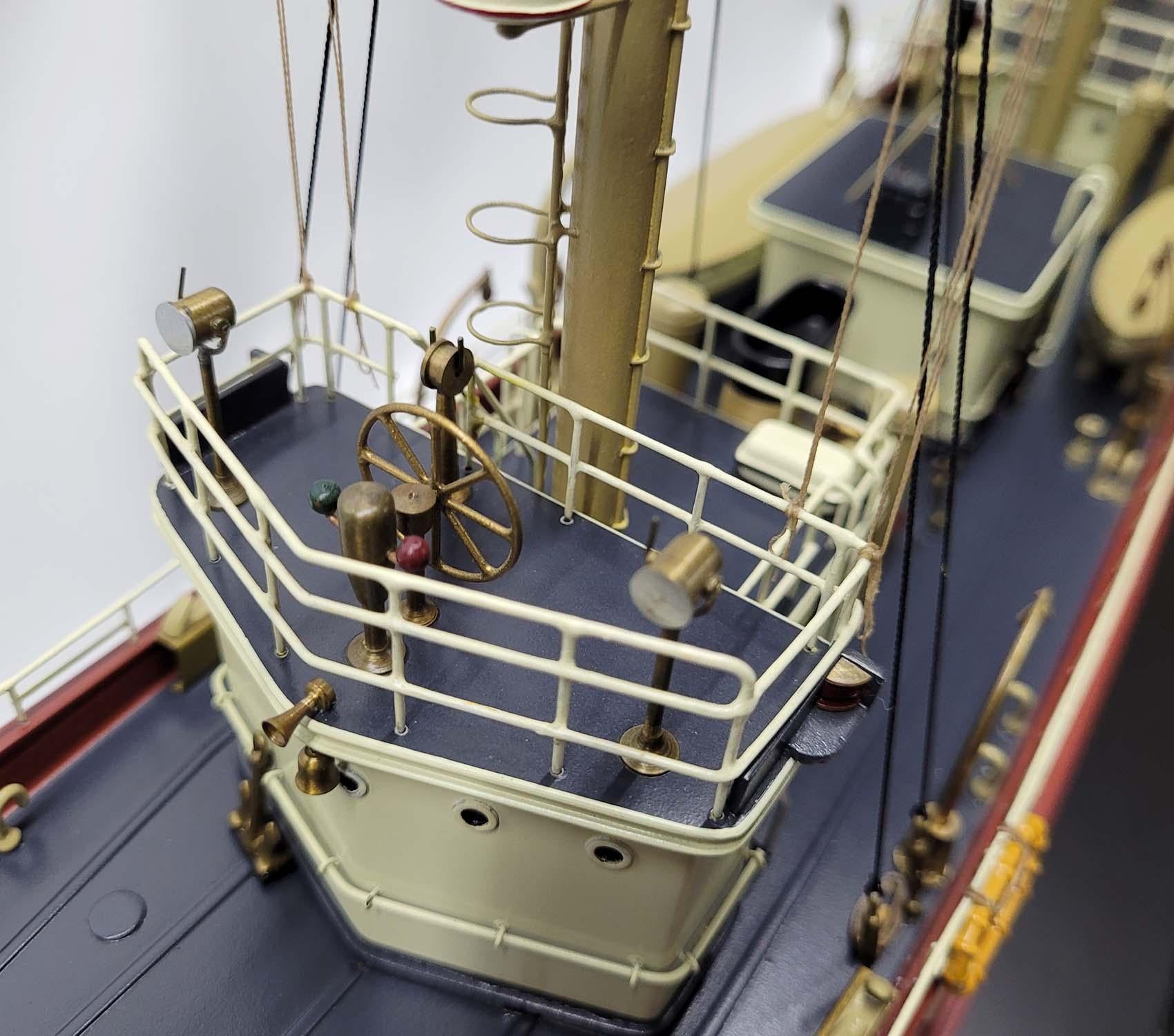 Nantucket Lightship Model LV-112 - Gray For Sale 7