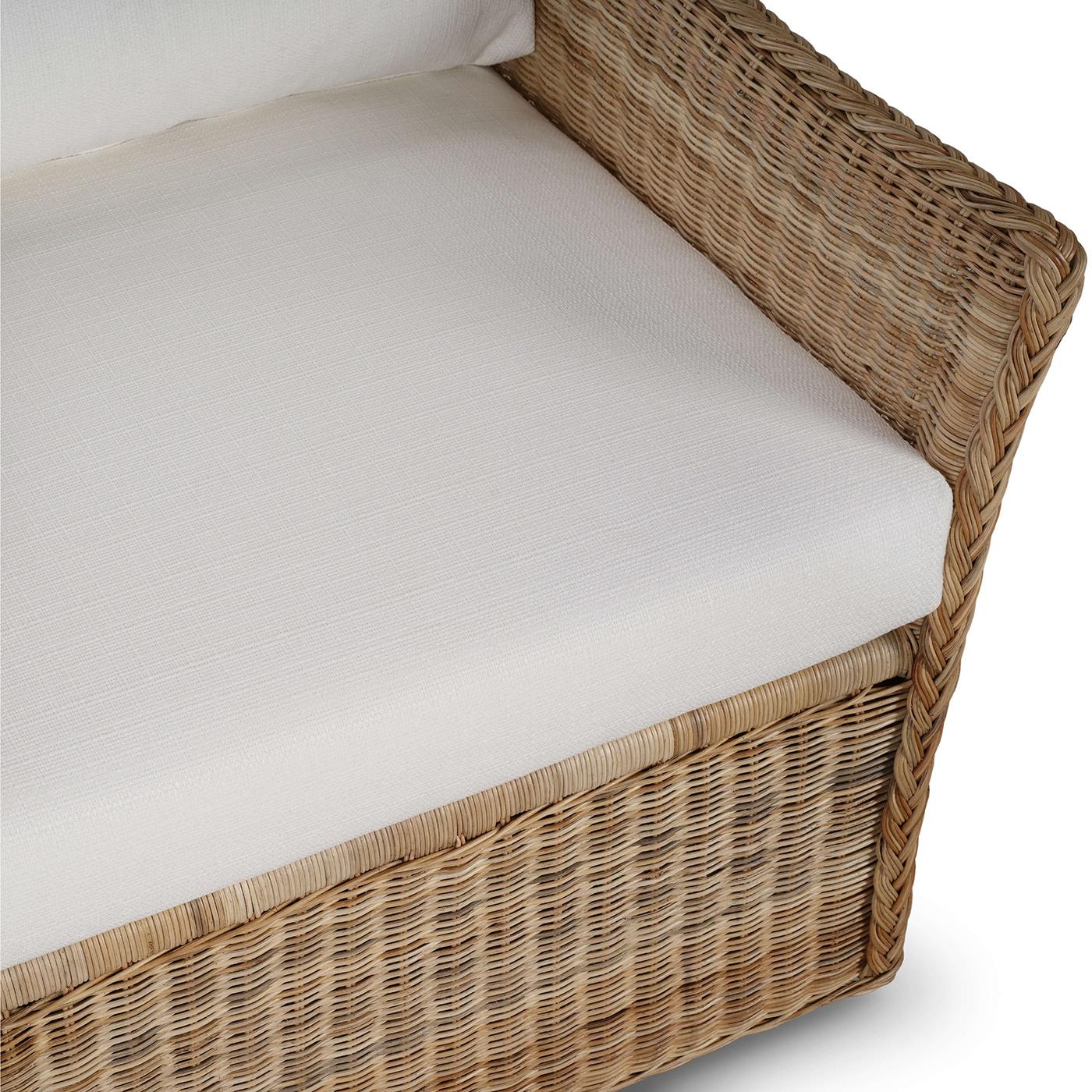 Sedia girevole in rattan Nantucket in vendita 2