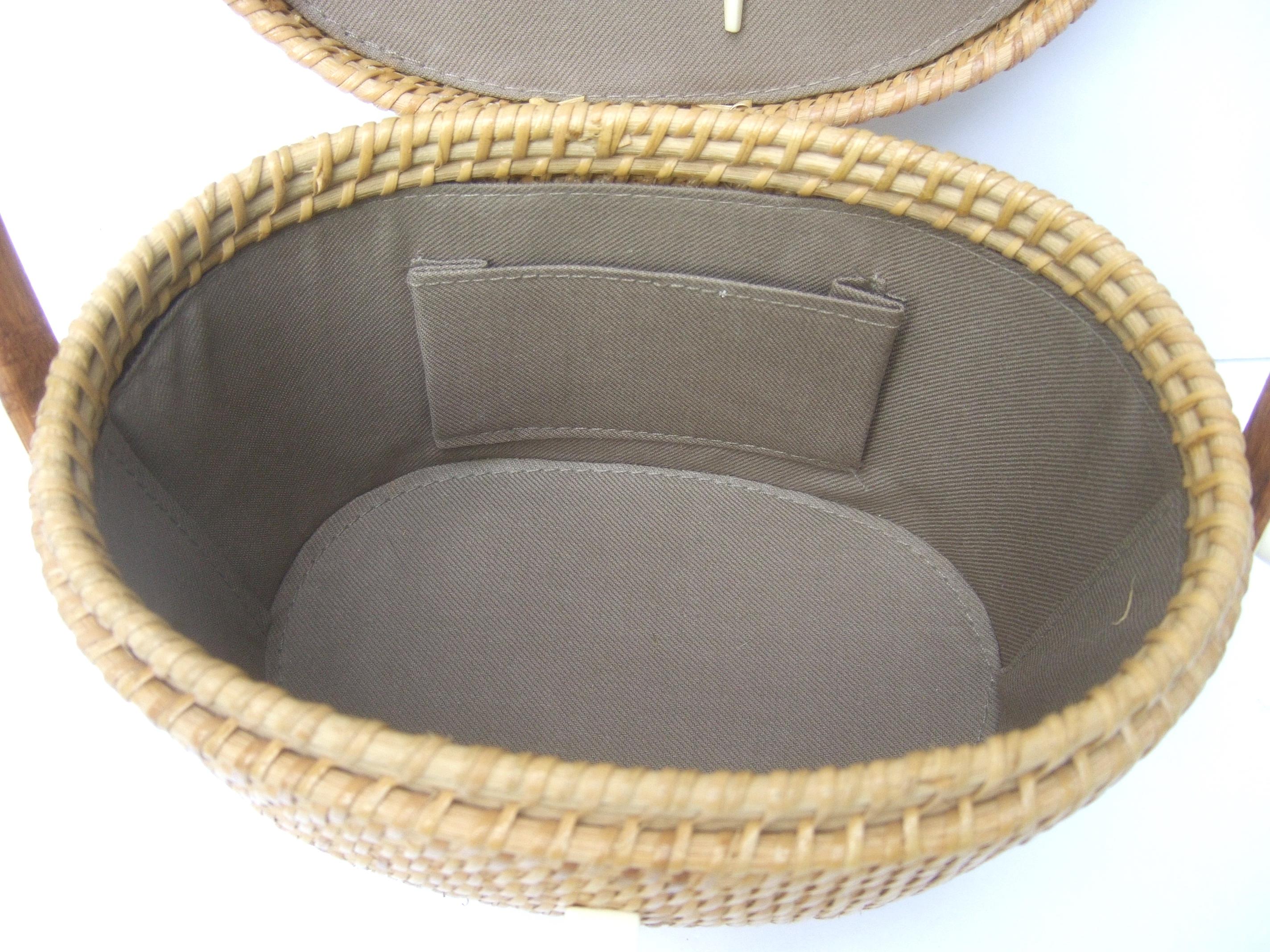 Nantucket Style Wicker Resin Whale Basket Handbag Circa 1980s 8