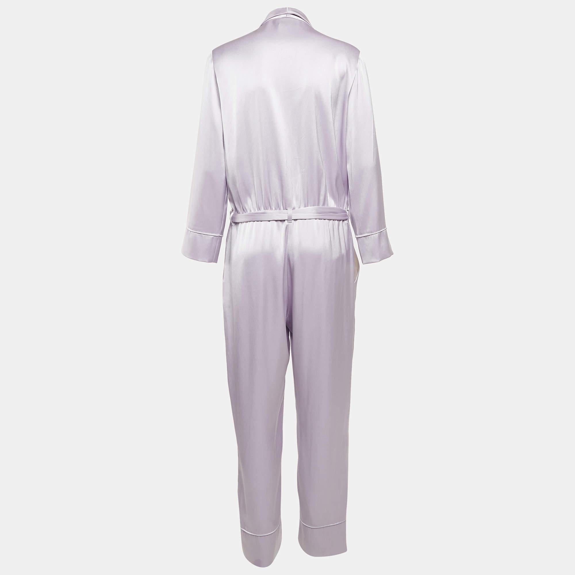 Bring in a touch of sophistication and elegance to your look by wearing this jumpsuit. A flattering neckline classy hue and noticeable details define this jumpsuit. Style it with high heels.