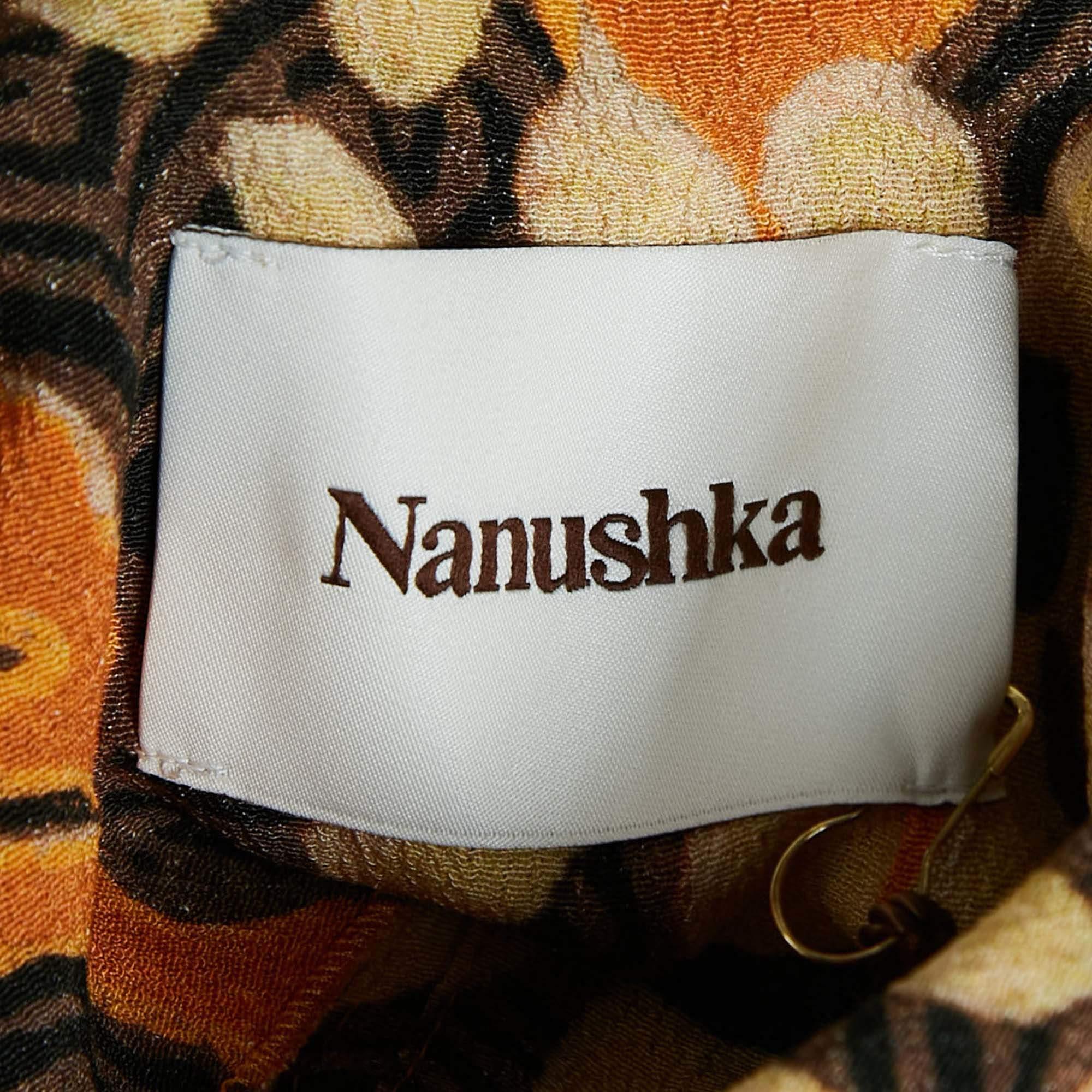 Nanushka - Camicia arancione in crepe con stampa floreale e taglio a vivo - L.L. In condizioni Nuovo in vendita a Dubai, Al Qouz 2