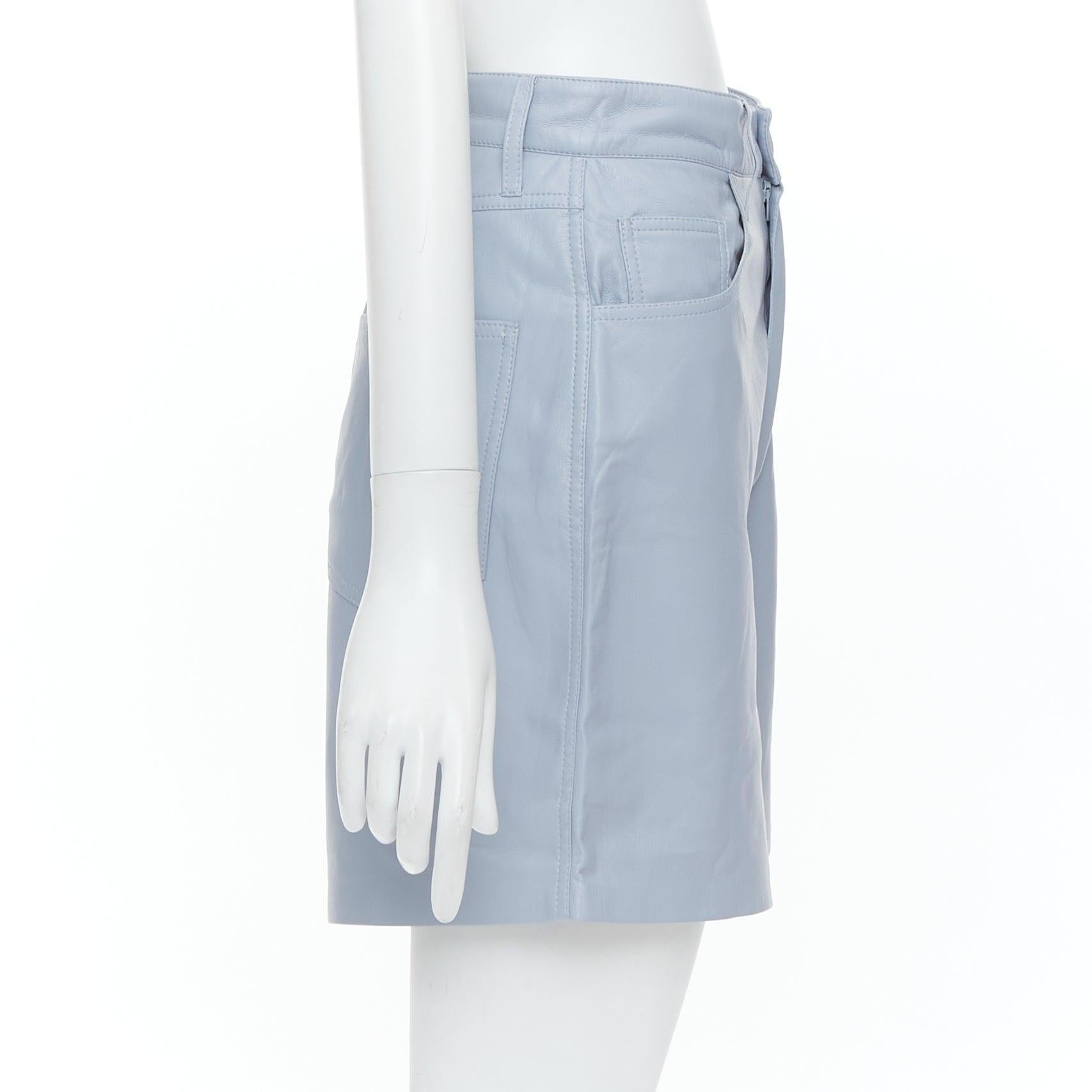 NANUSHKA short taille haute en cuir végétal bleu poudre Bon état - En vente à Hong Kong, NT