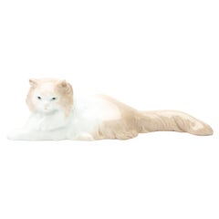 Figurine de chat angora persan en porcelaine fine de Nao Lladro