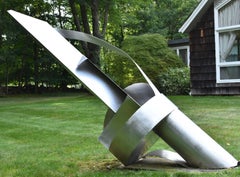 En Longue : large-scale steel sculpture