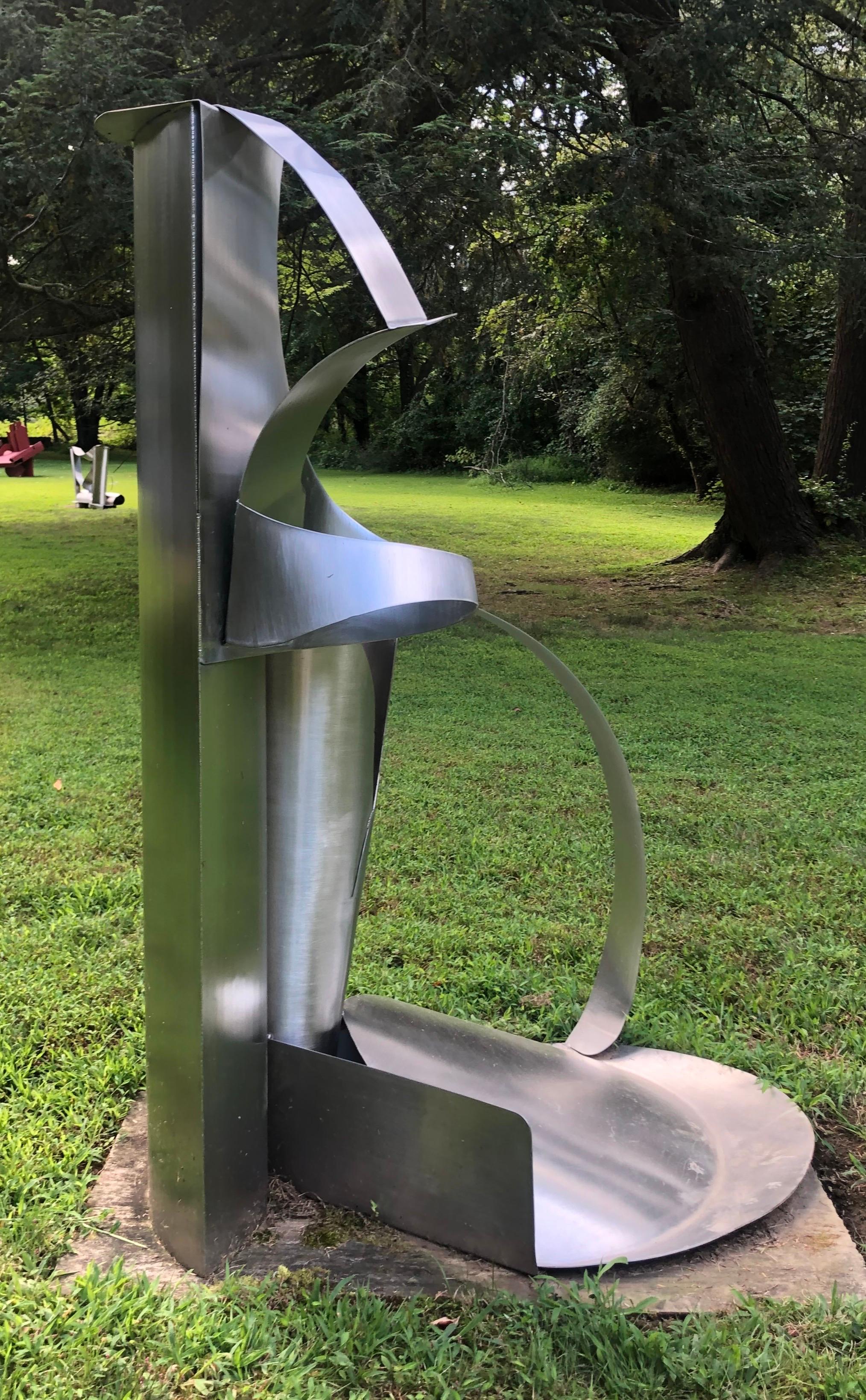 Summerscale: scultura astratta in acciaio - Sculpture Astratto di Naomi Press