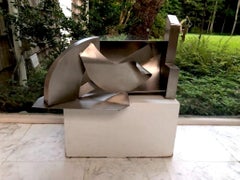 Untitled XIII : abstract steel sculpture