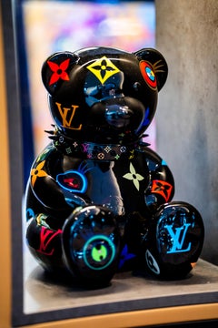 40 cm große Teddy-LV-Tribut-Skulptur im zeitgenössischen Pop-Art-Stil