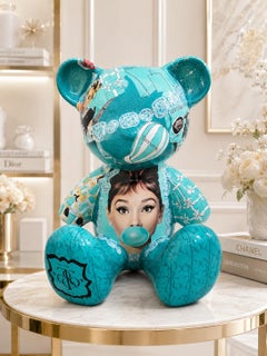 ARTNAOR – 35 cm großer Teddybär mit Tif-Collage
