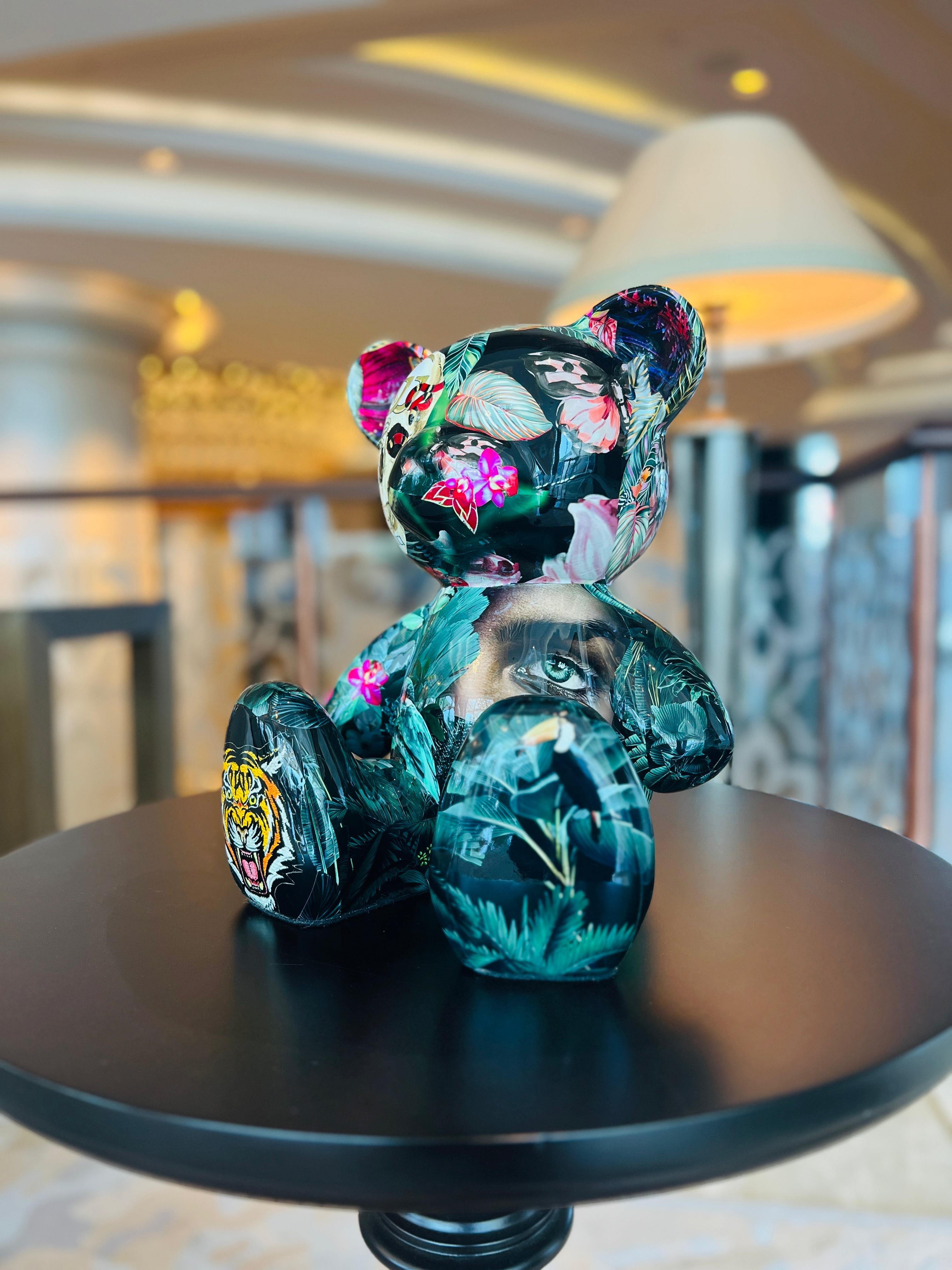 NAOR - Collage 35cm, Teddy Gucci Tribute - Sculpture de Naor