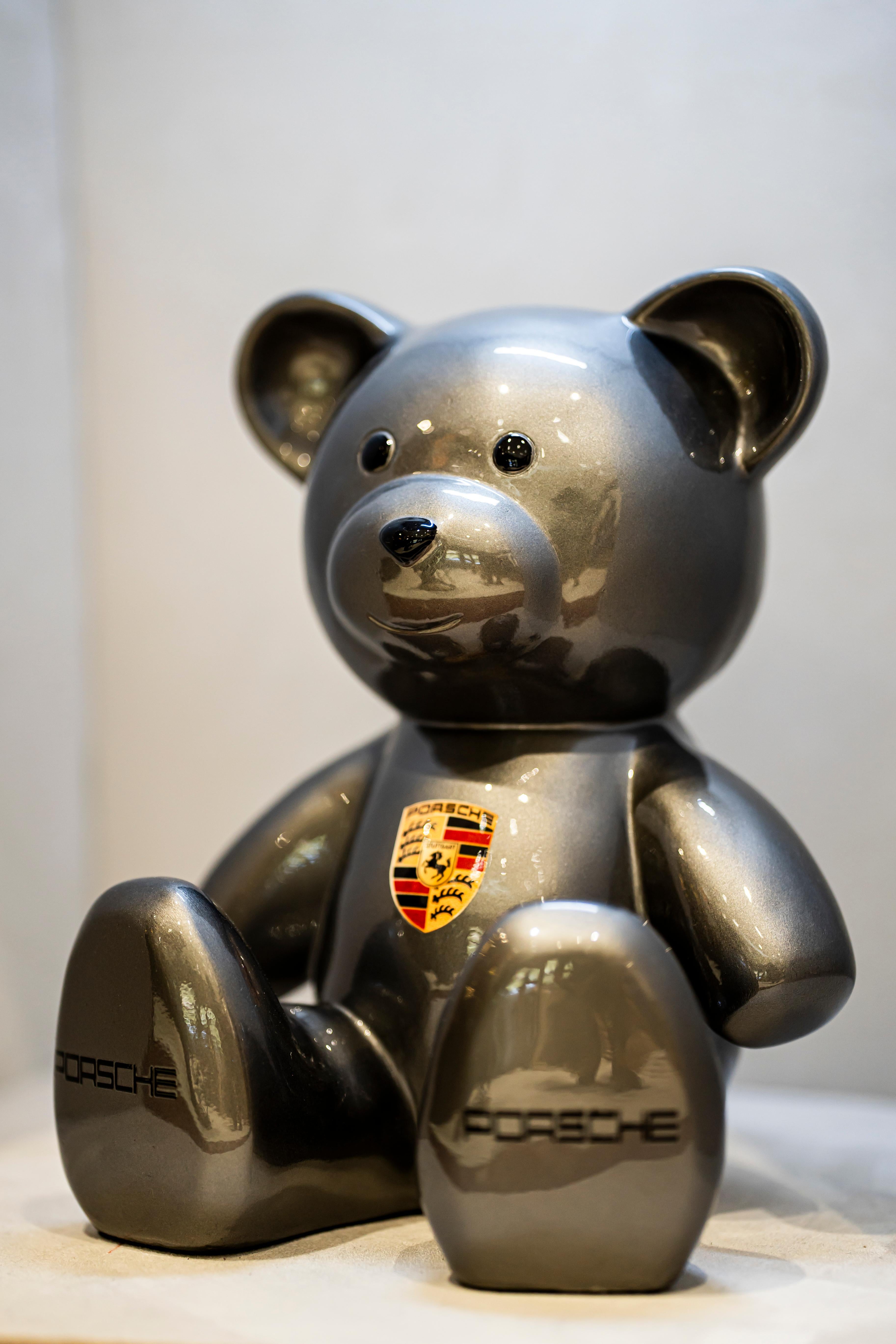 NAOR - 35cm Porsche Tribute Teddy - Sculpture by Naor