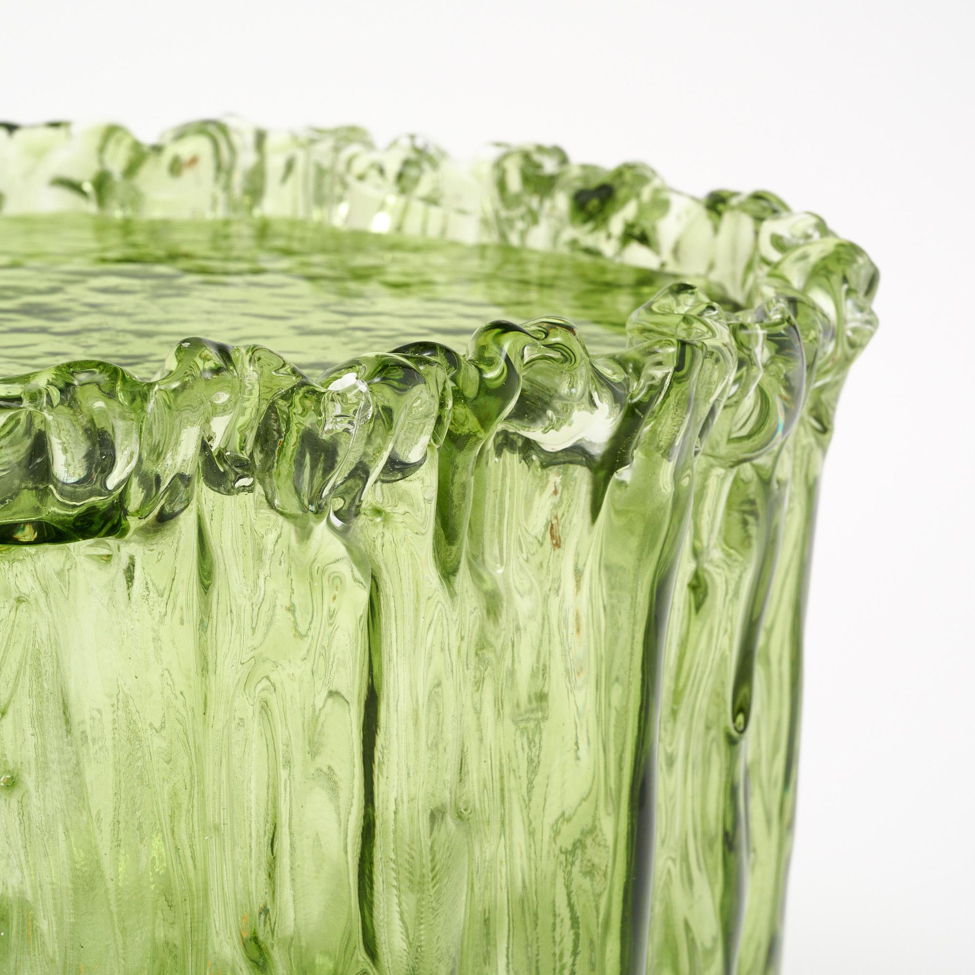 Mesa auxiliar de cristal verde Naoto Fukasawa en venta 2