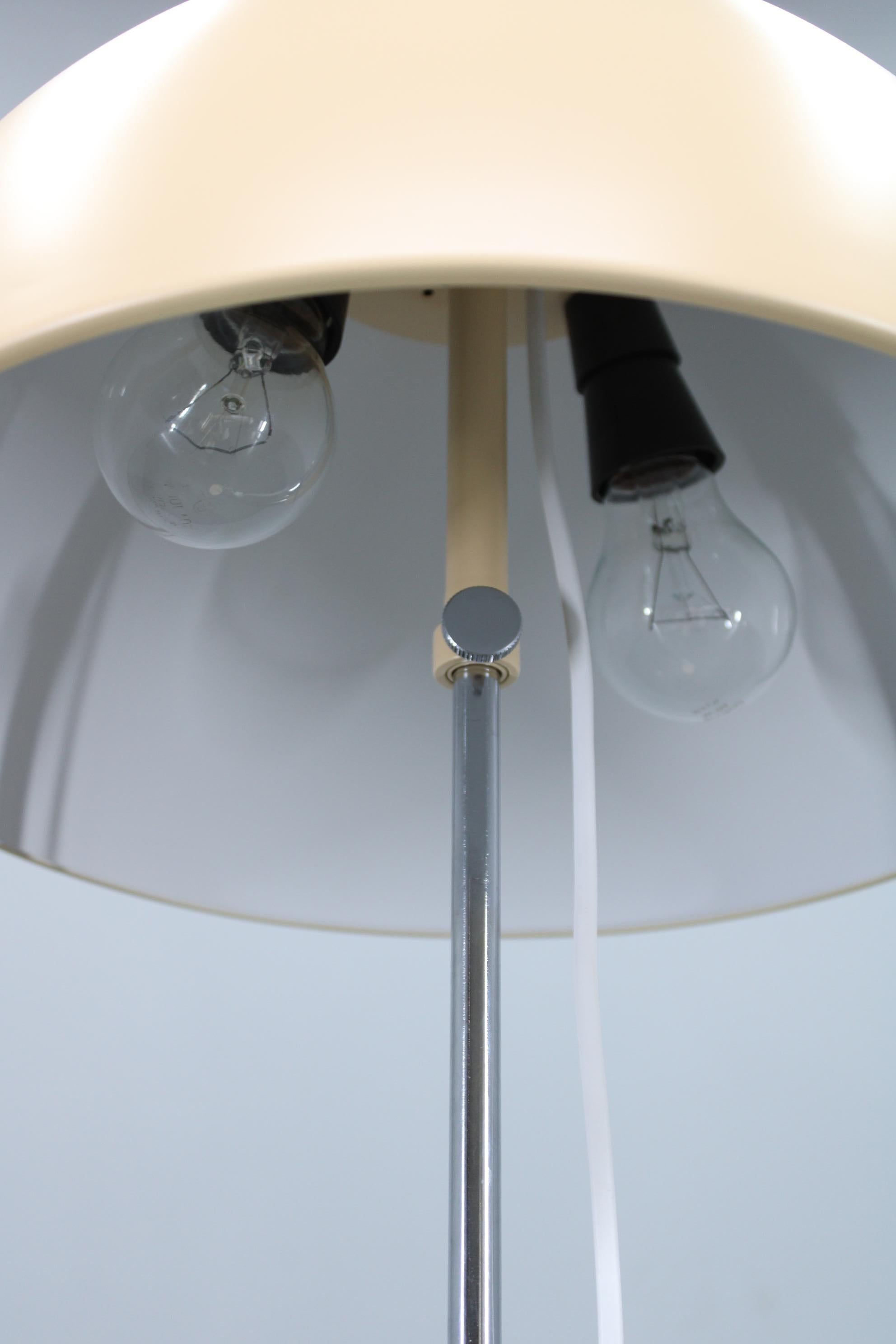 Lampada da terra a fungo Napako con paralume regolabile in altezza, Cecoslovacchia 1970 in vendita 1