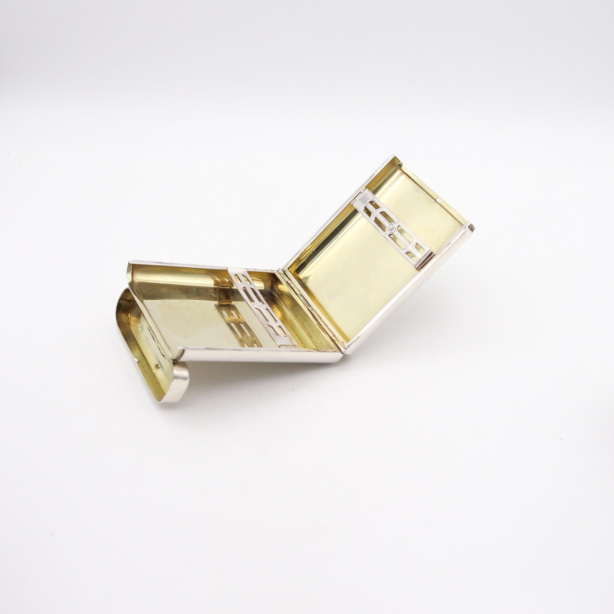 NAPIER 1927 Mechanical Foldable Cigarette Case In Solid .925 Sterling Silver In Excellent Condition In Miami, FL