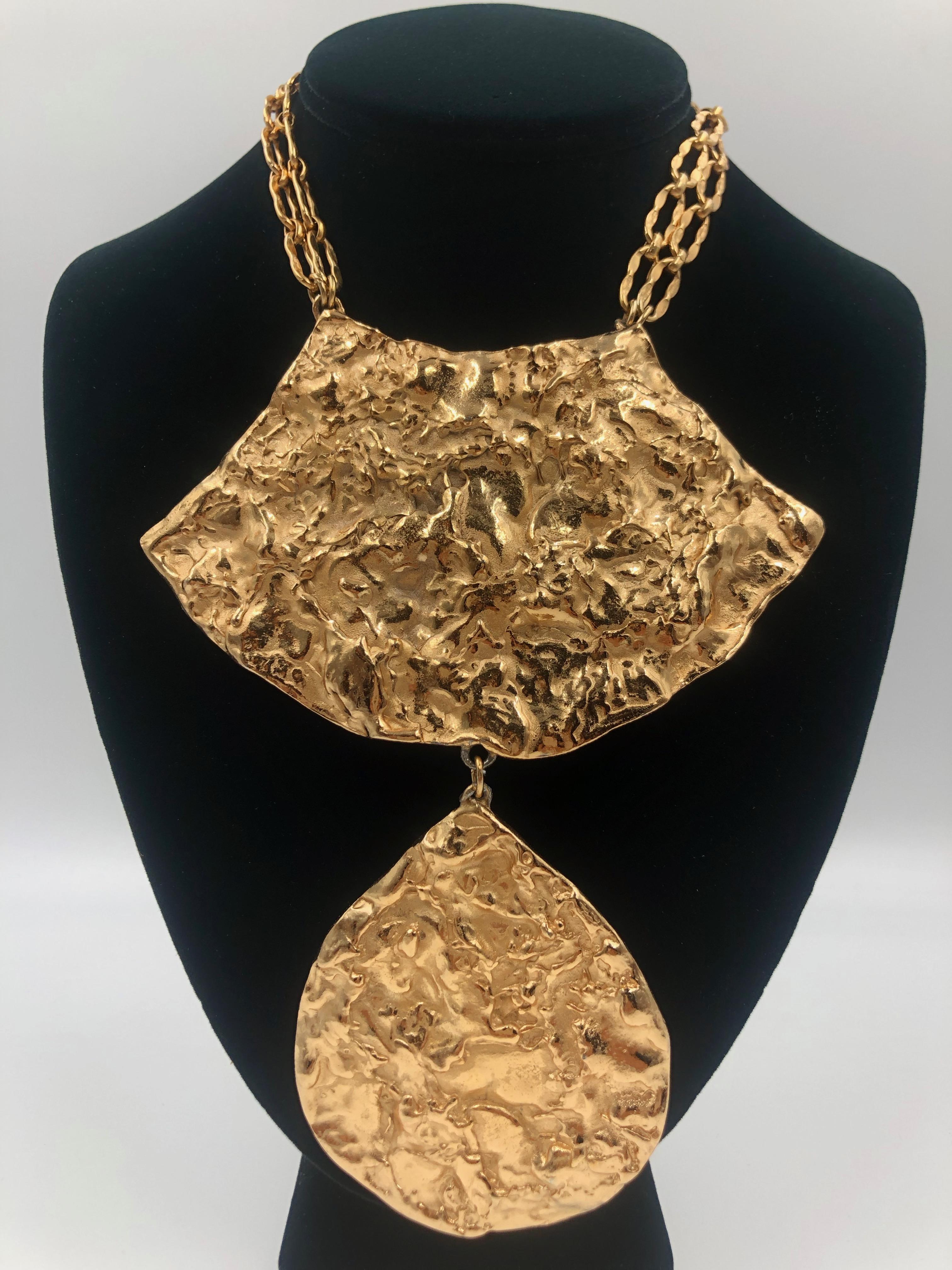 Napier 1970's gilded gold abstract gold necklace with double chain.

Measurments
Chain: 13