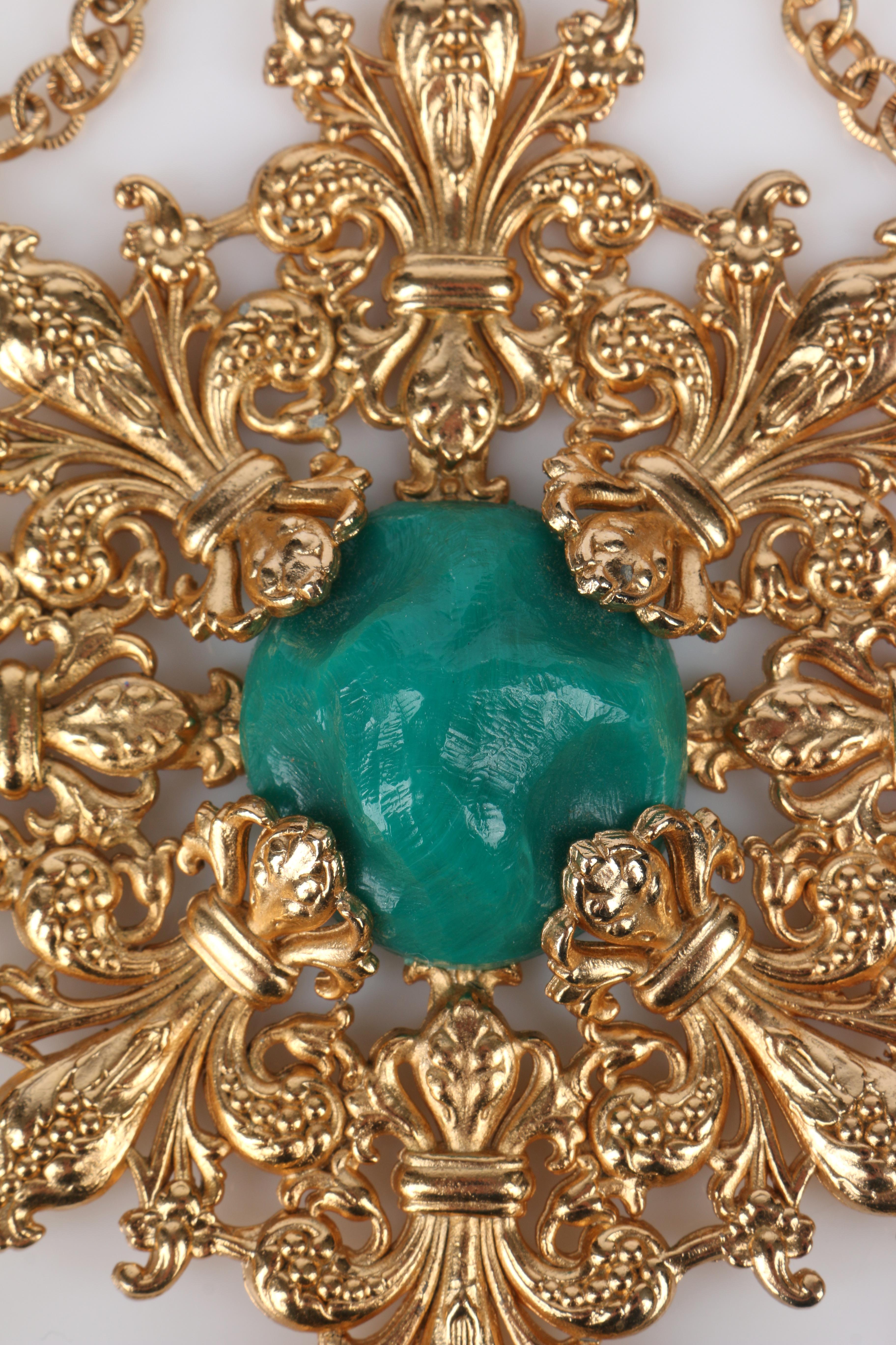 NAPIER 1970s Gold Fleur de Lis Baroque Medallion Pendant Chain Tassel Necklace 3