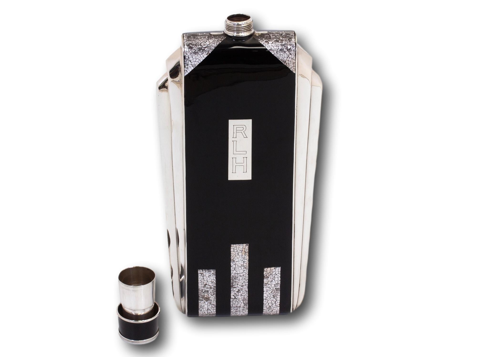 Petaca Napier Art Déco de plata de ley y esmalte en venta 1