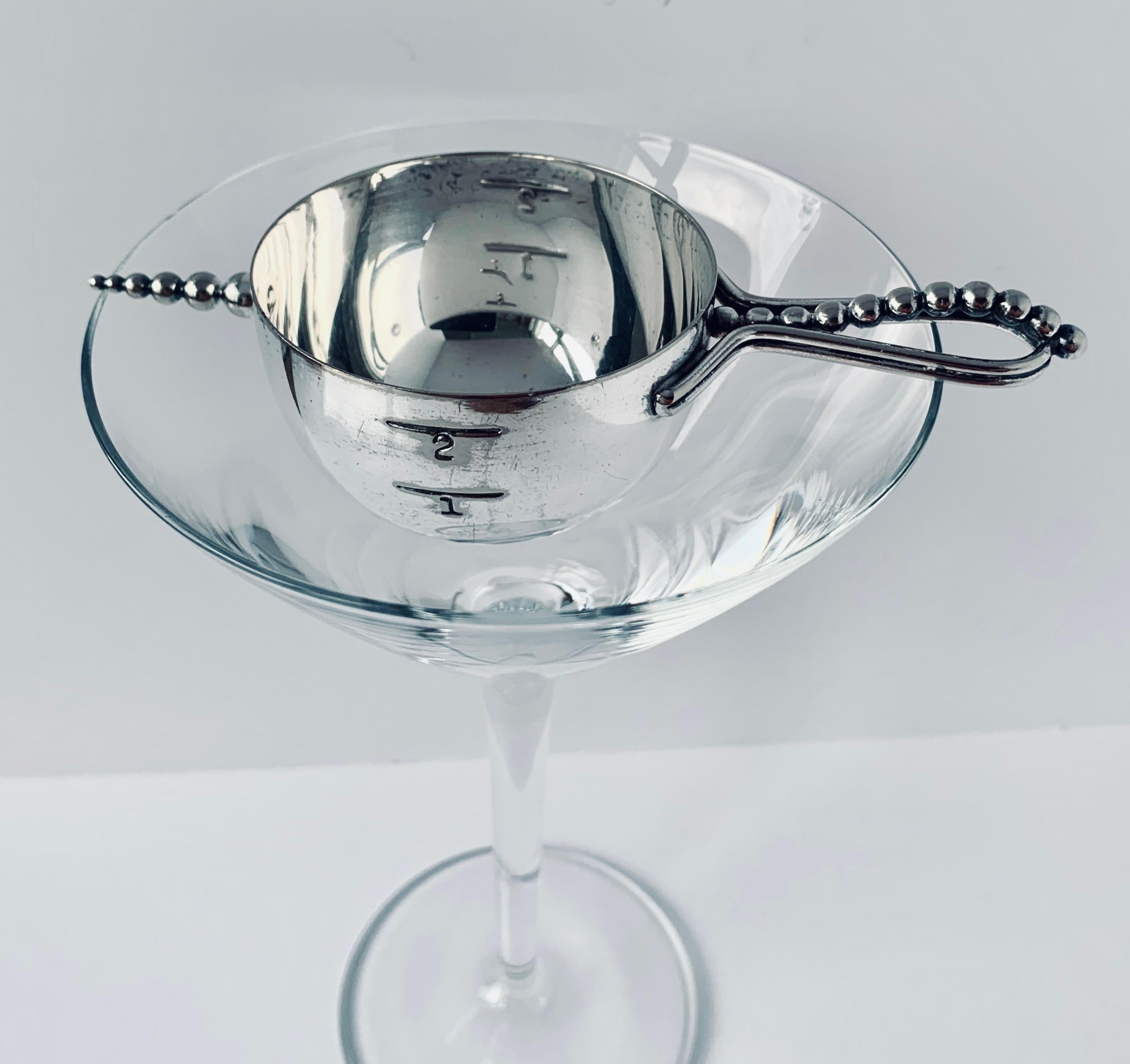 Napier Bottoms-Up Spirit Measure/Jigger Art Decó Plateado en venta 1