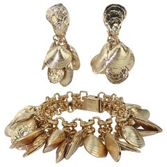 Vintage Napier Gold Tone Oyster Clam Shell Charm Bracelet & Earrings, C.1960