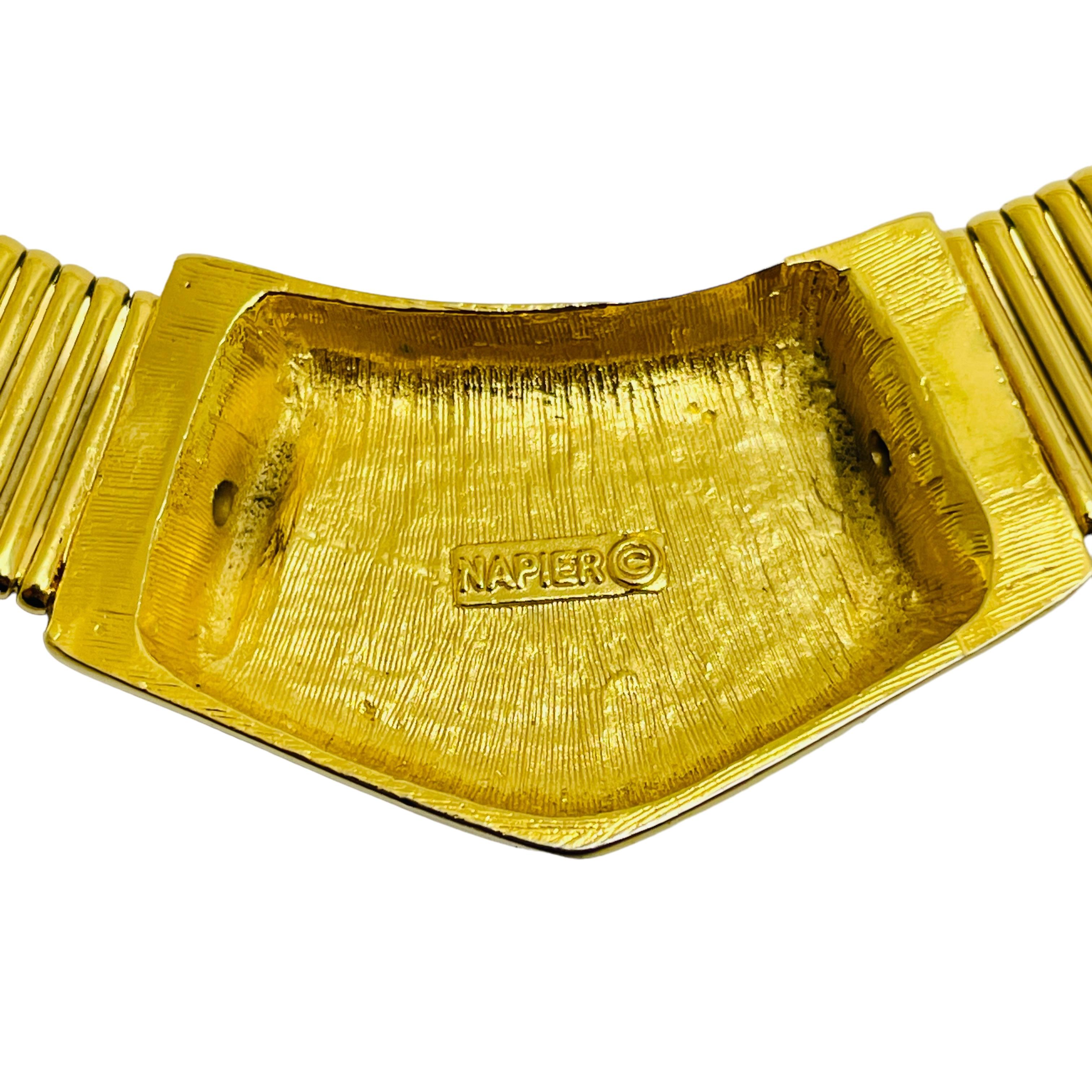 Donna Collana firmata NAPIER in oro con catena a omega e perla in vendita