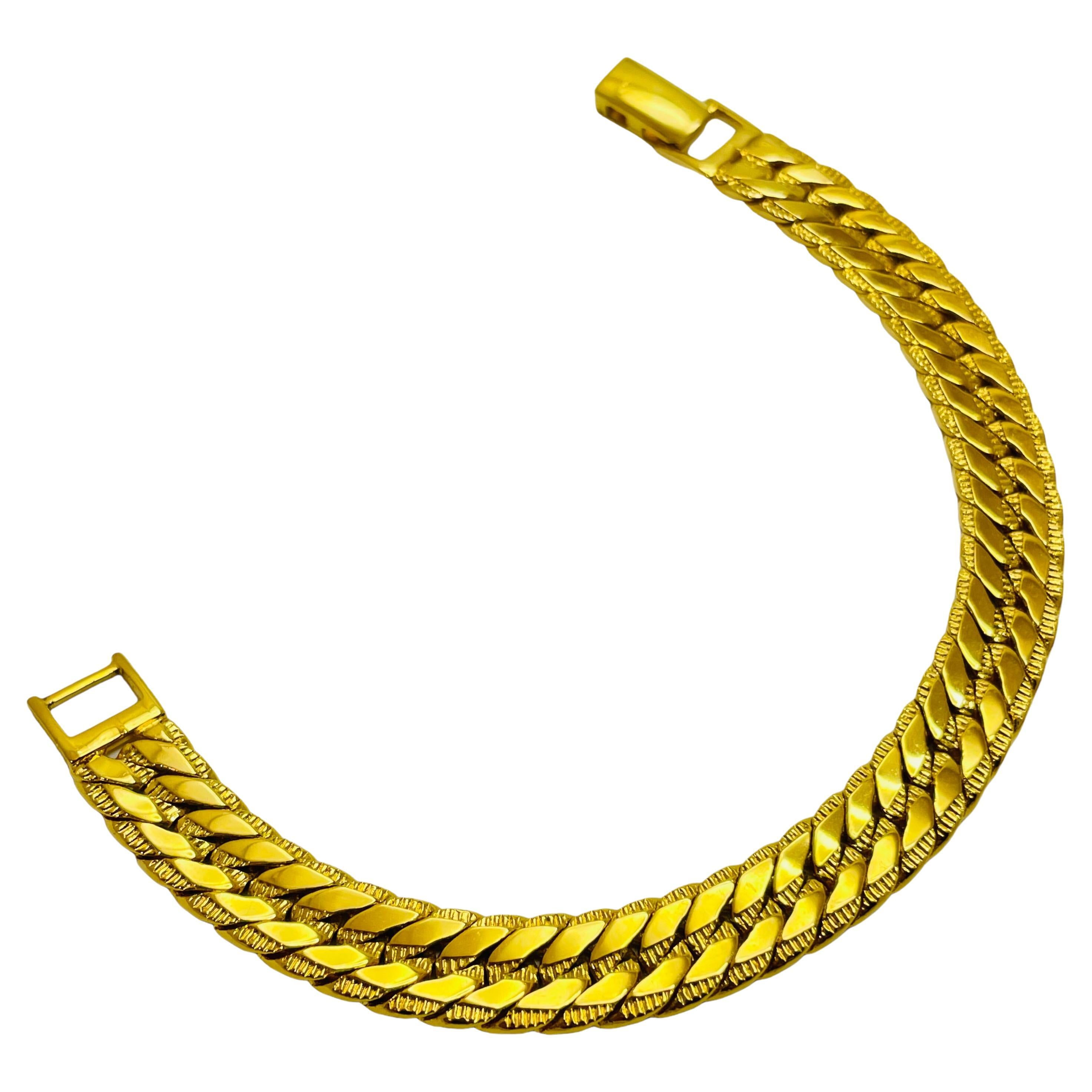 NAPIER signed vintage gold designer runway chain bracelet