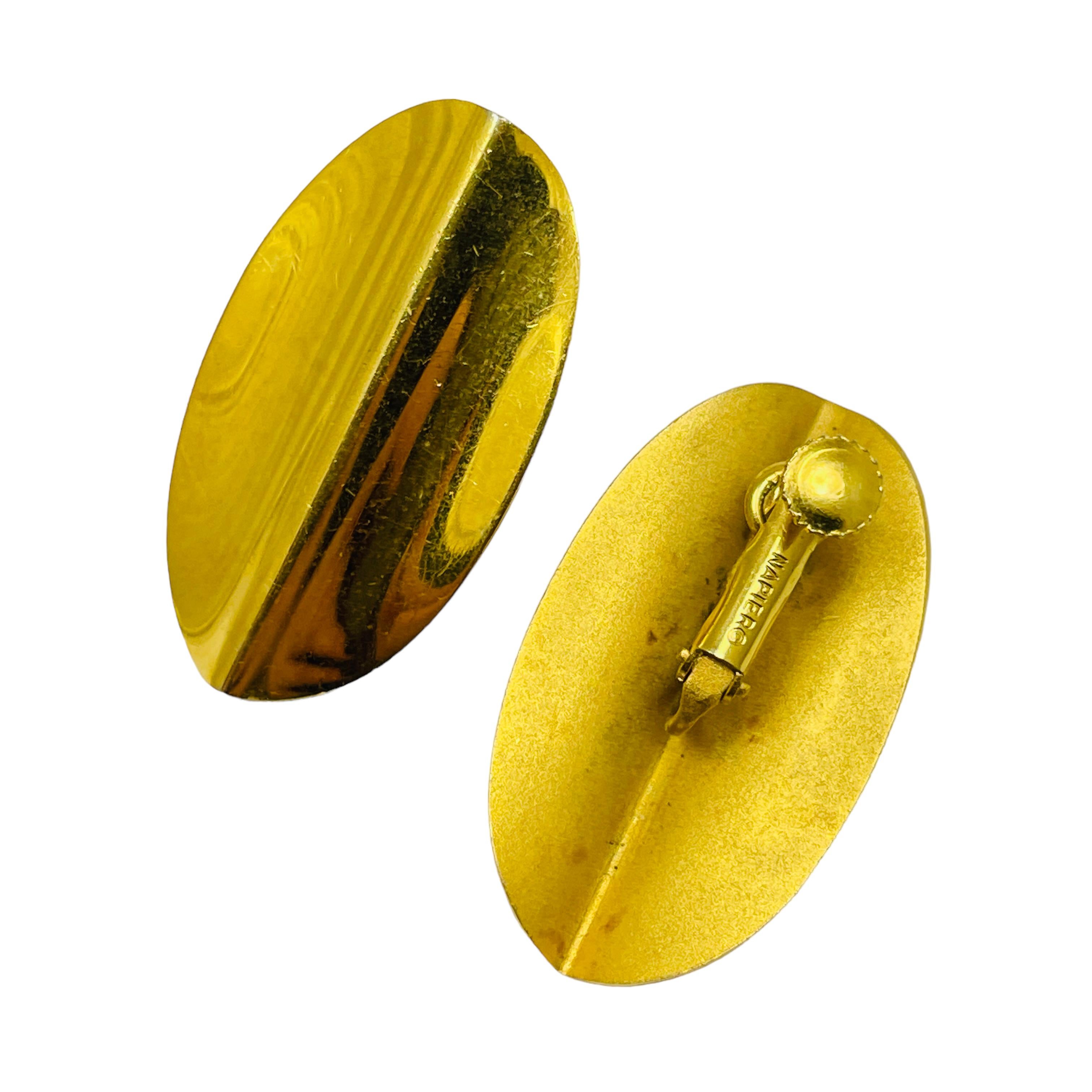 NAPIER signiert Vintage Gold Ton Designer 80er Jahre Clip auf Ohrringe für Damen oder Herren im Angebot