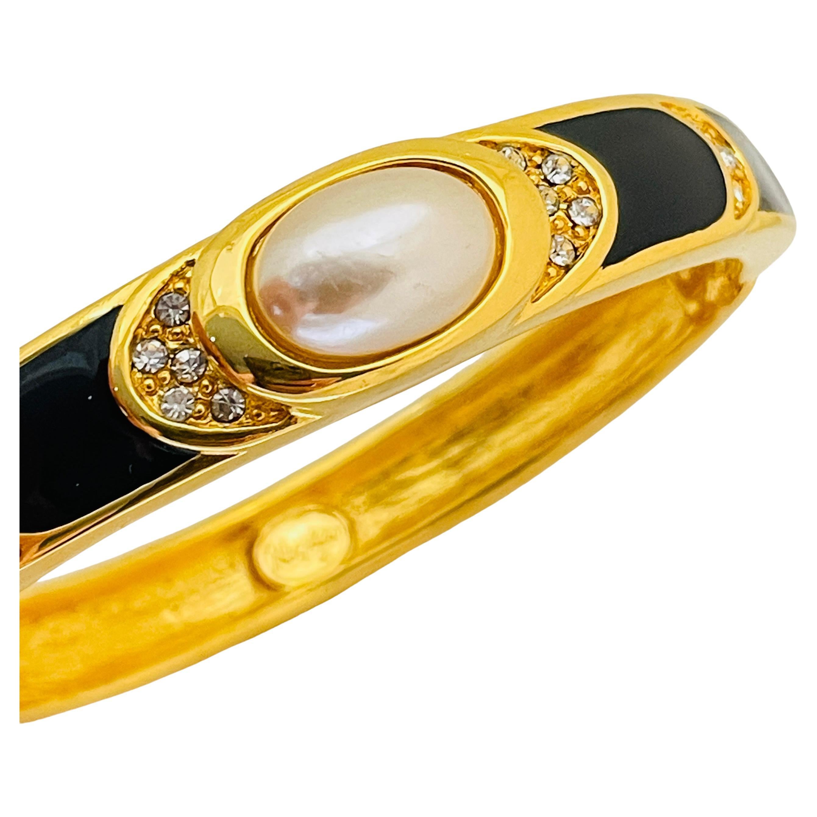 NAPIER signiert Vintage Gold Ton Emaille Strass Perle Designer Armband im Angebot