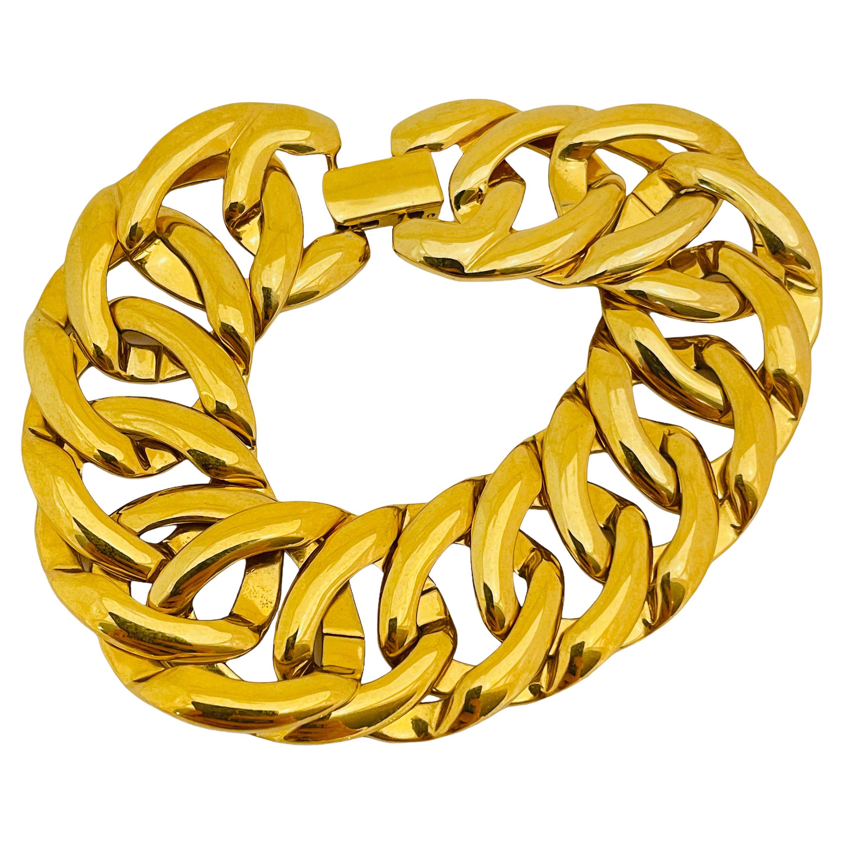NAPIER signed vintage gold tone massive chain link designer bracelet