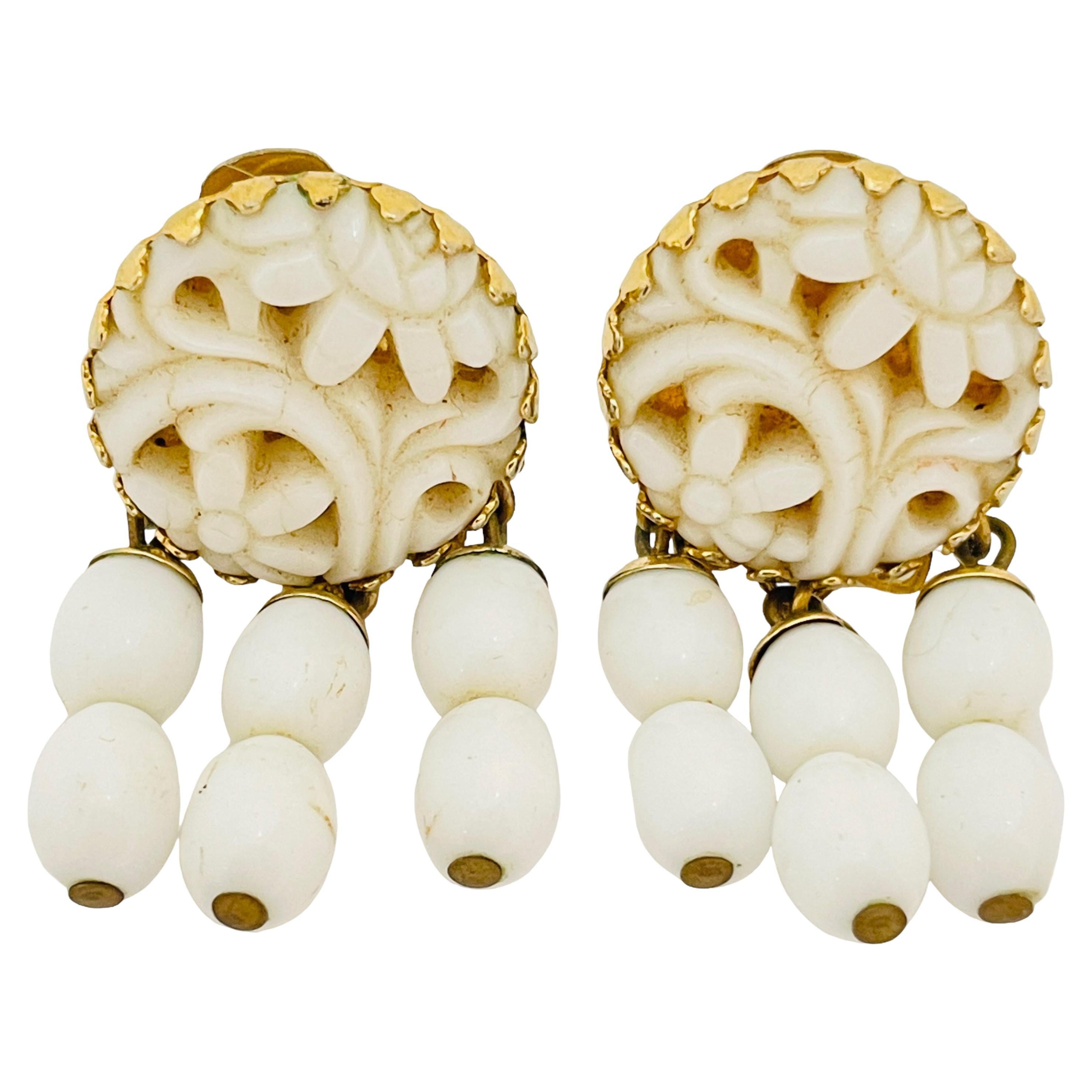NAPIER signé vintage verre de lait ton or designer boucles d'oreilles à clip