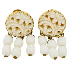 NAPIER signé vintage verre de lait ton or designer boucles d'oreilles à clip
