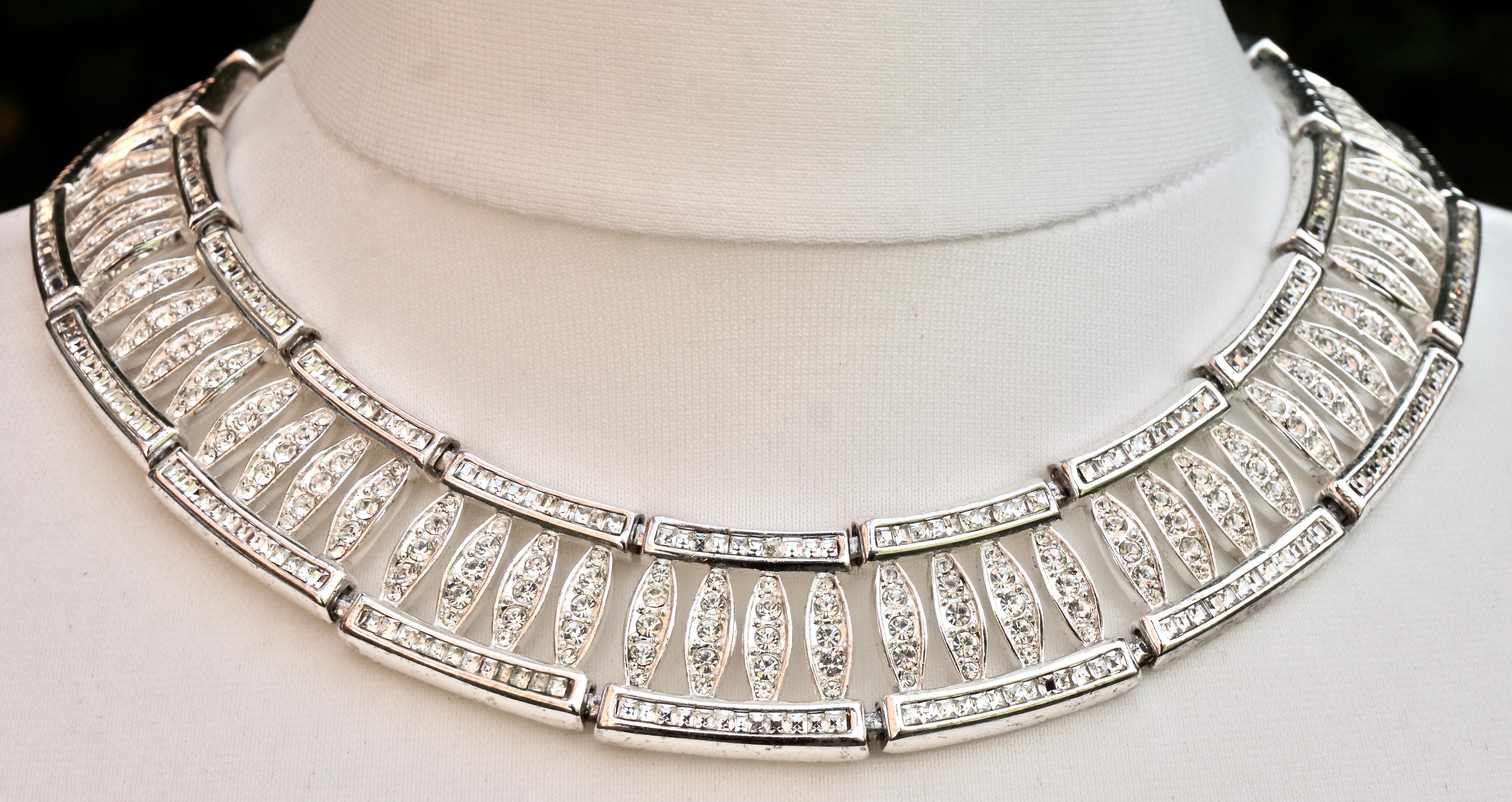 Napier Silver Plated Clear Rhinestone Link Collar Necklace circa 1980s In Good Condition For Sale In London, GB