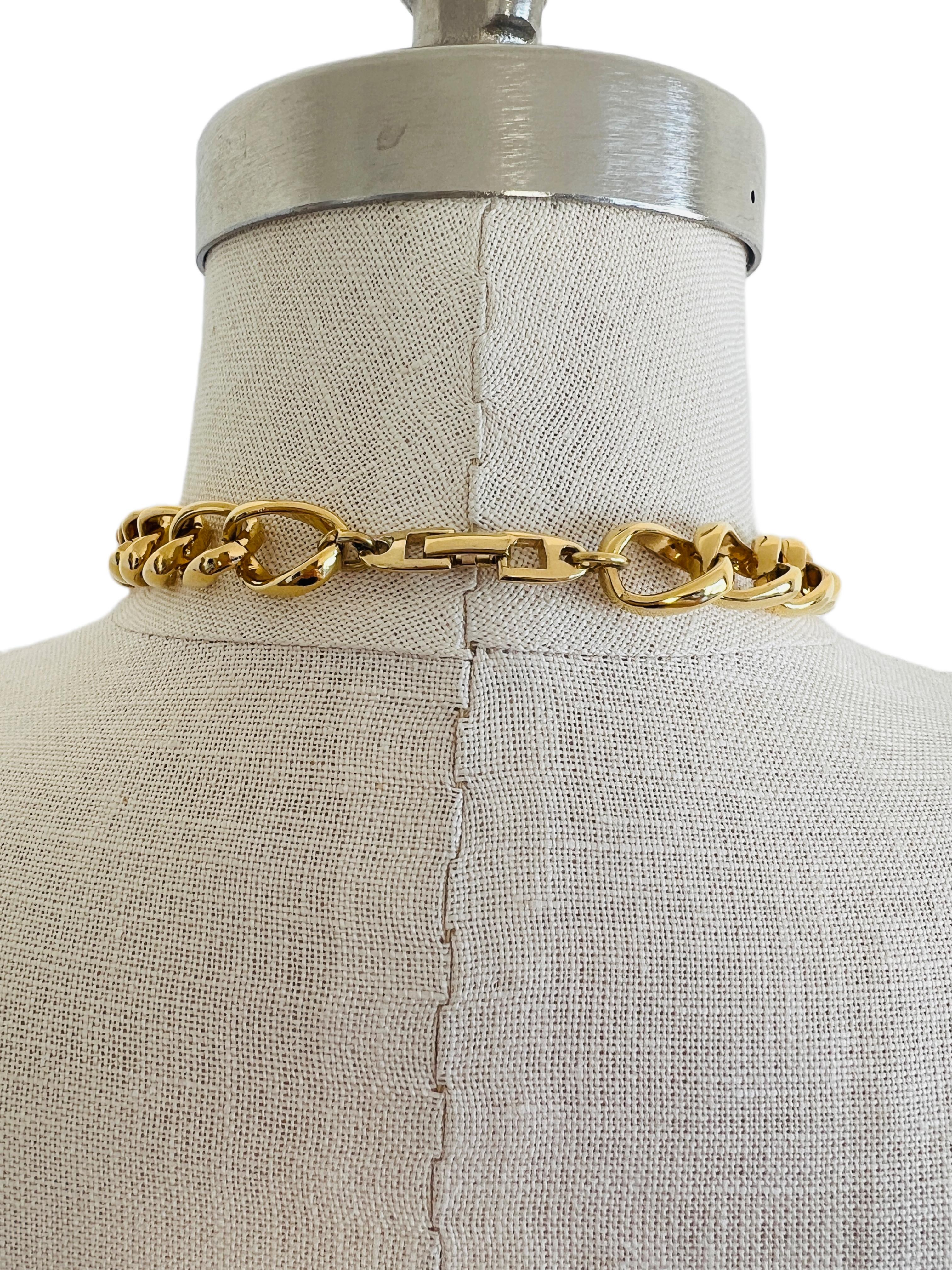 Napier Swirled Enamel Chunky Gold Chain Link Statement Necklace (Collier à maillons en or) en vente 4