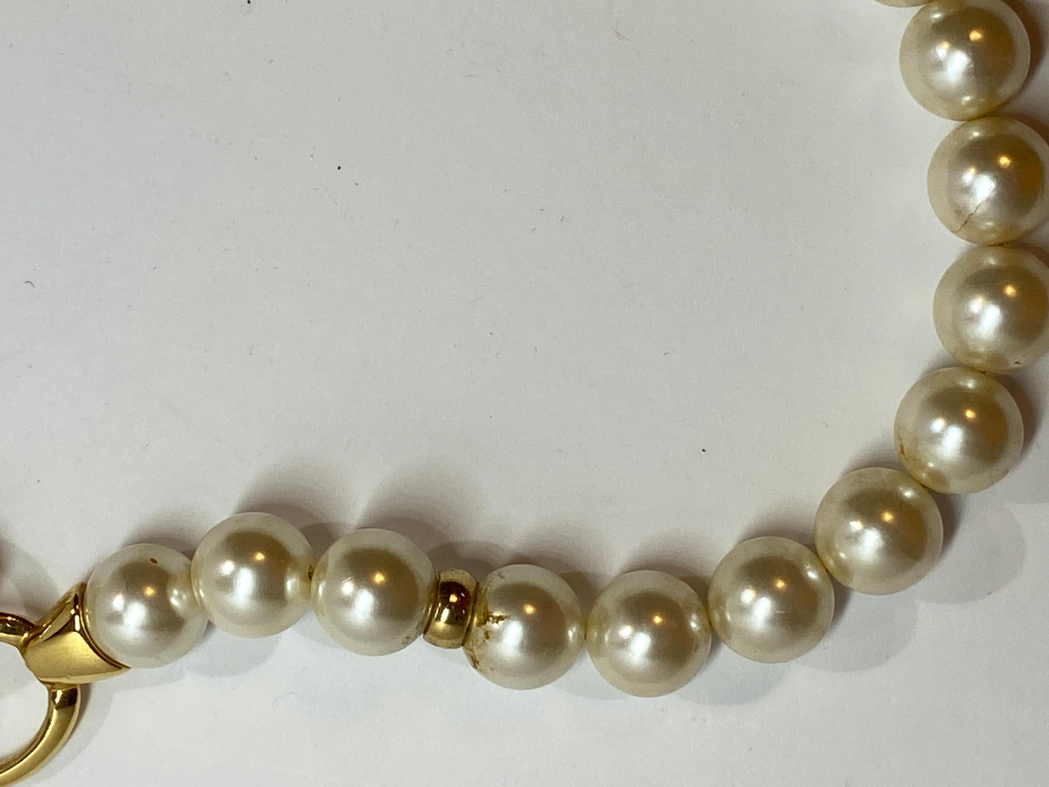 Napier Wonderfully Elegant Pearl with Polished Gold Hardware Chain-Link Necklace For Sale 3