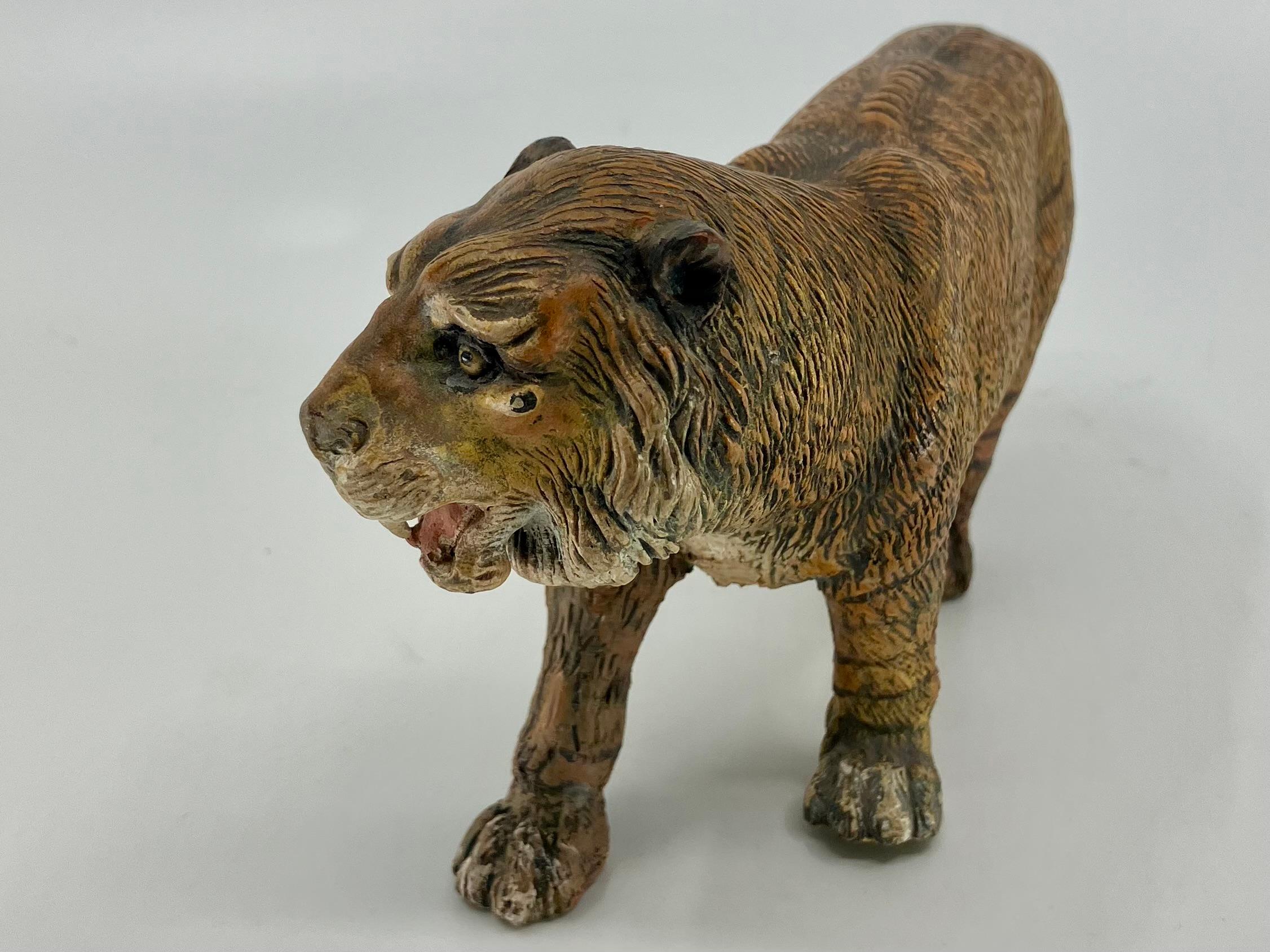 Tigre de terracota pintado en Nápoles Italiano en venta