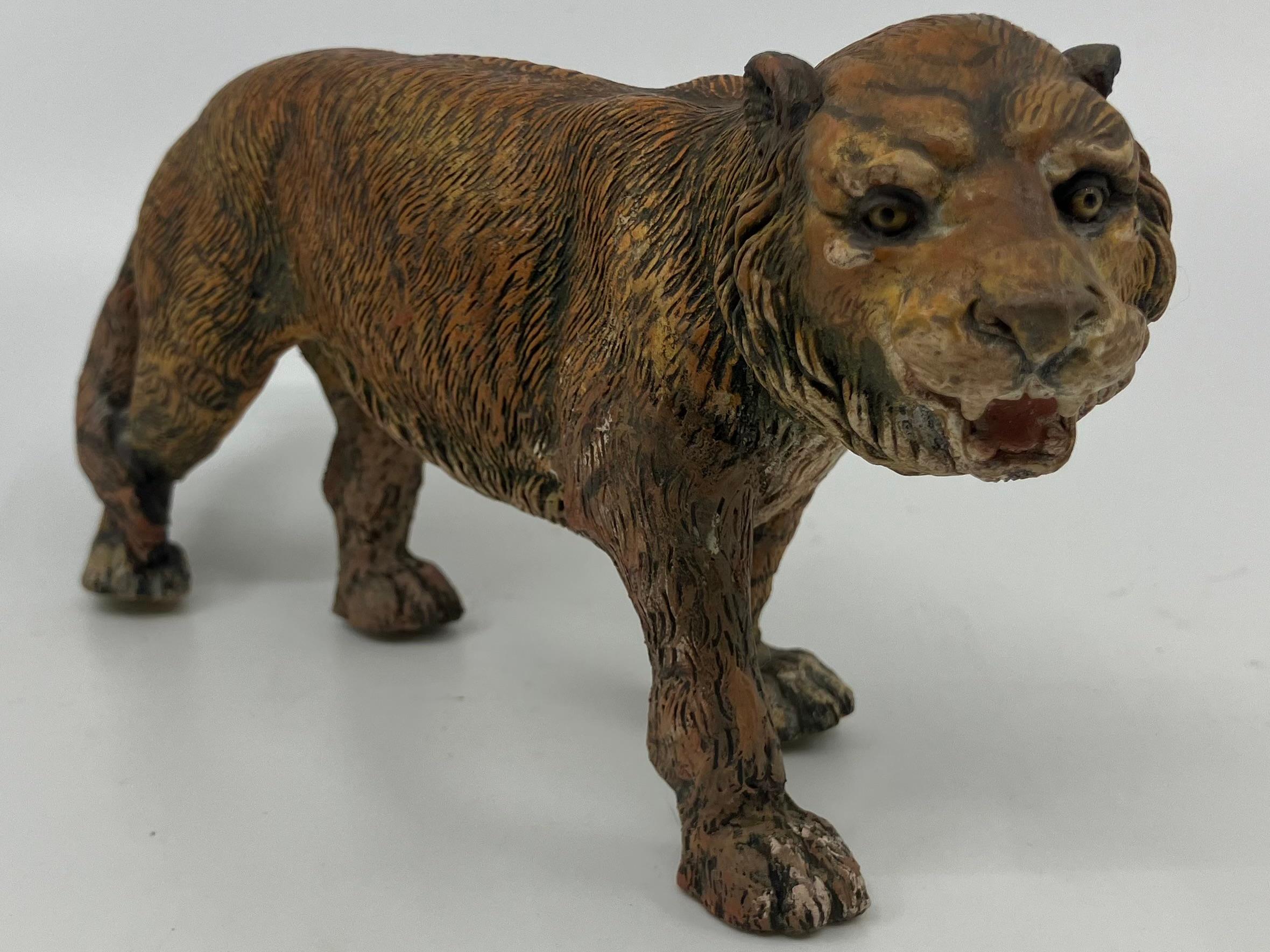 Tigre de terracota pintado en Nápoles Terracota en venta
