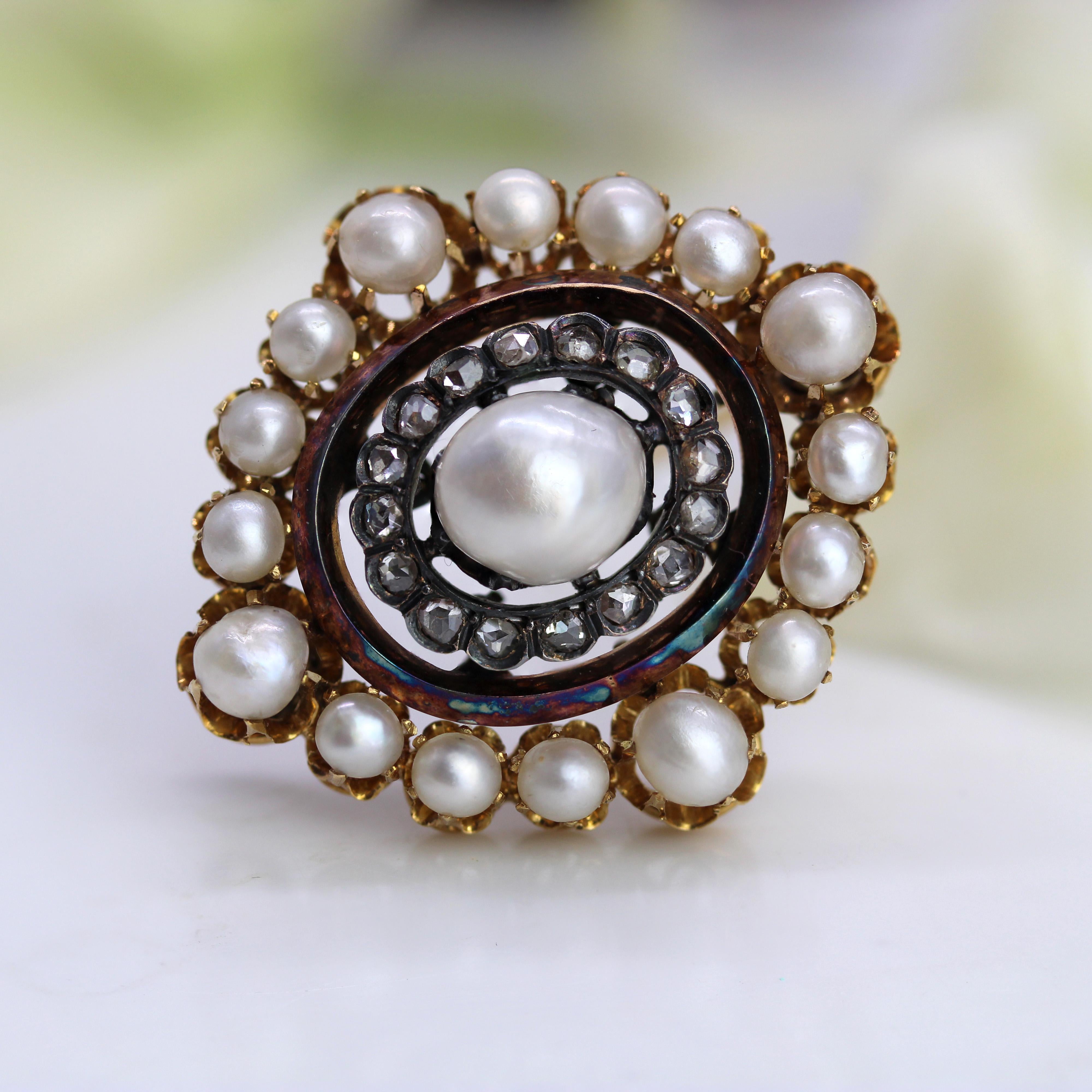 Napoleon 3 Diamonds Fine Pearls 18 Karat Yellow Gold Silver Brooch For Sale 4