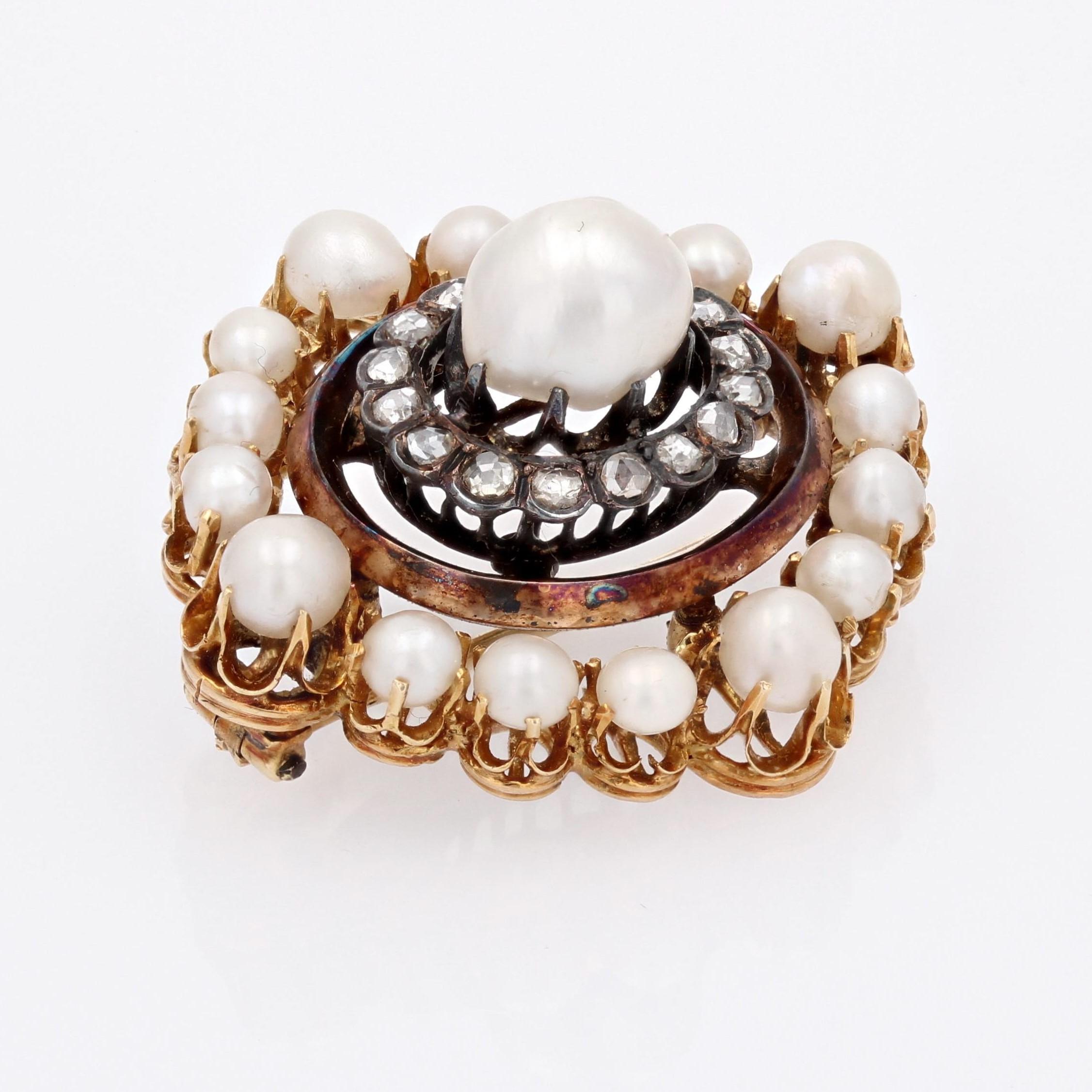 Women's Napoleon 3 Diamonds Fine Pearls 18 Karat Yellow Gold Silver Brooch For Sale