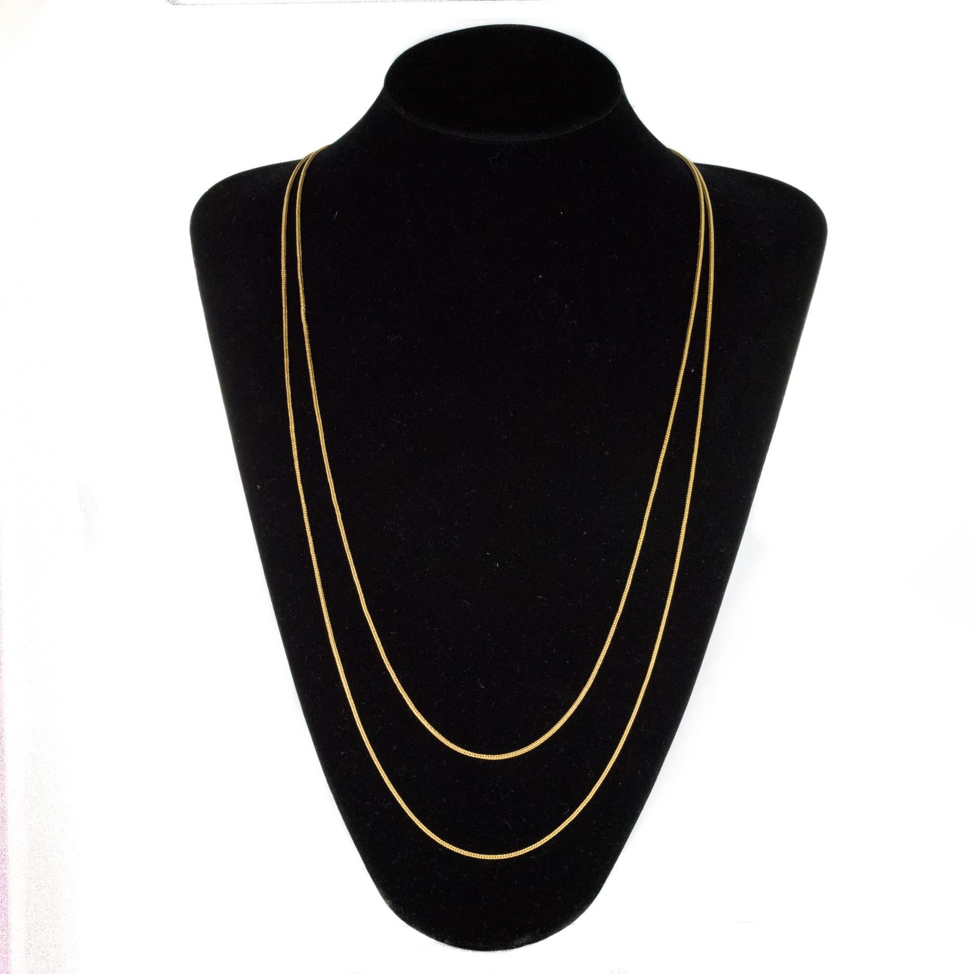 Napoleon 3 French 18 Karat Yellow Gold Column Mesh Long Chain Necklace In Good Condition In Poitiers, FR