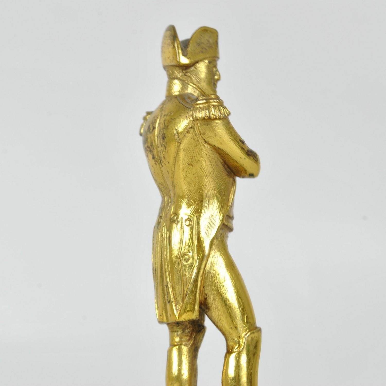 Napoléon Bonaparte debout, sculpture en bronze doré, 19e siècle en vente 2