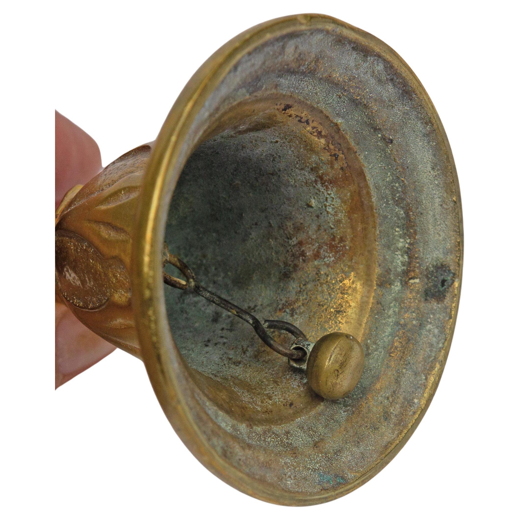 Napoleon Messing-Schreibtisch-Top-Skulptur und Glocke im Angebot 1