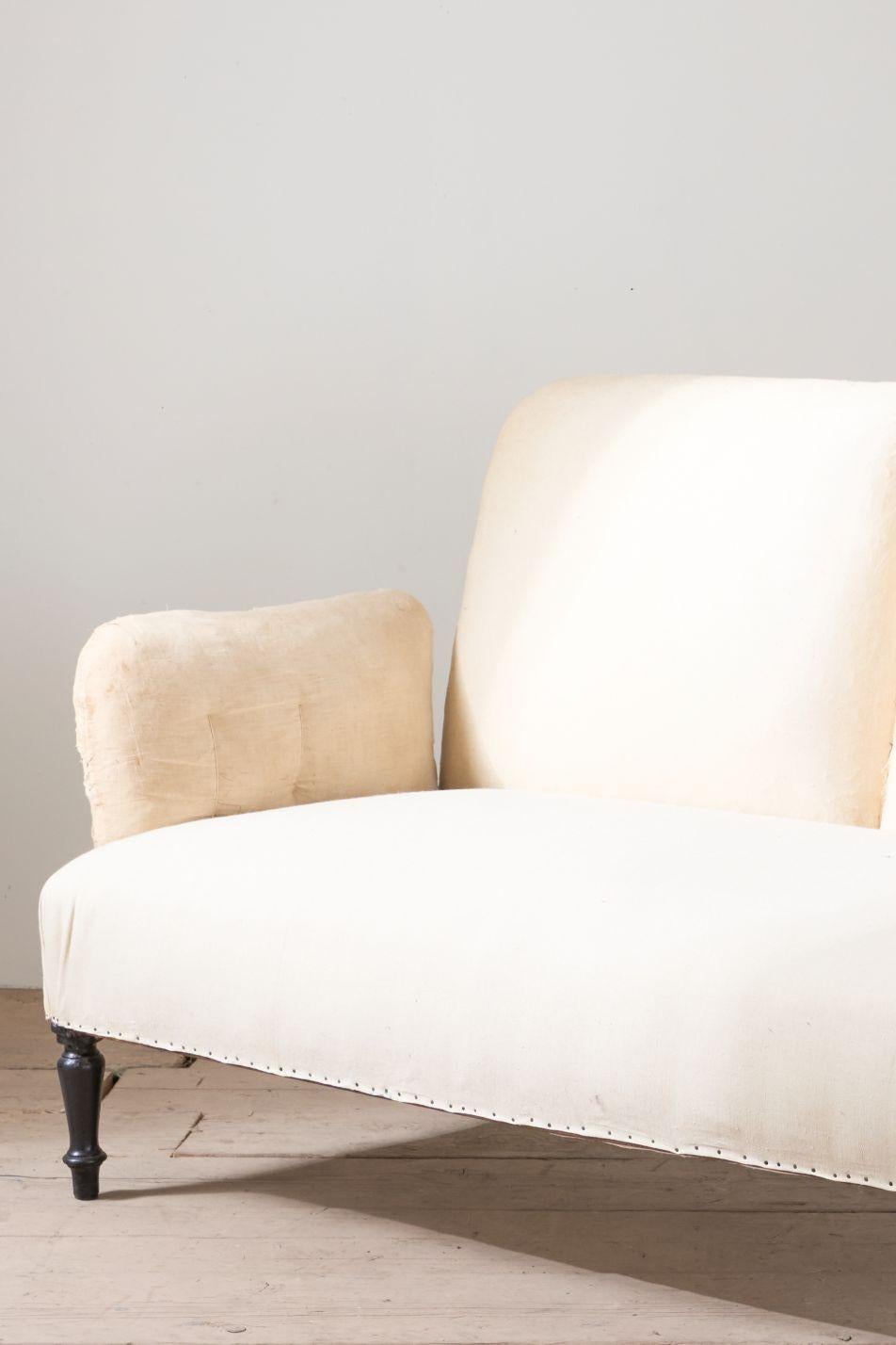 Napoleon III 2 seater Pillow armed sofa In Excellent Condition For Sale In Malton, GB