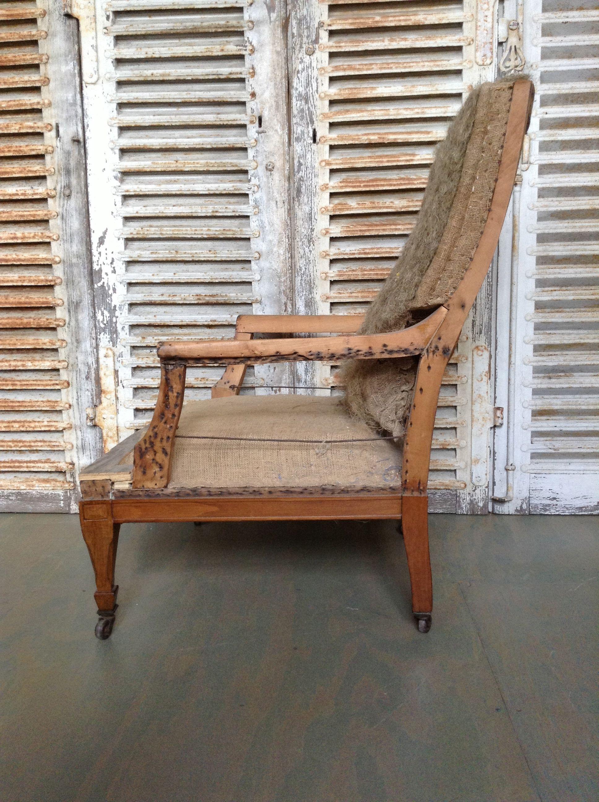 Napoleon III Armchair Frame In Good Condition In Buchanan, NY