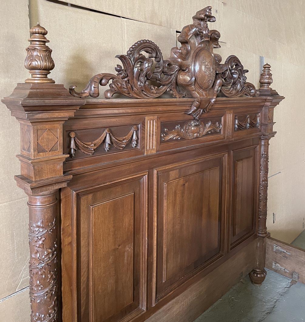 Lit Napoléon III en noyer, 19e siècle Bon état - En vente à SAINT-OUEN-SUR-SEINE, FR