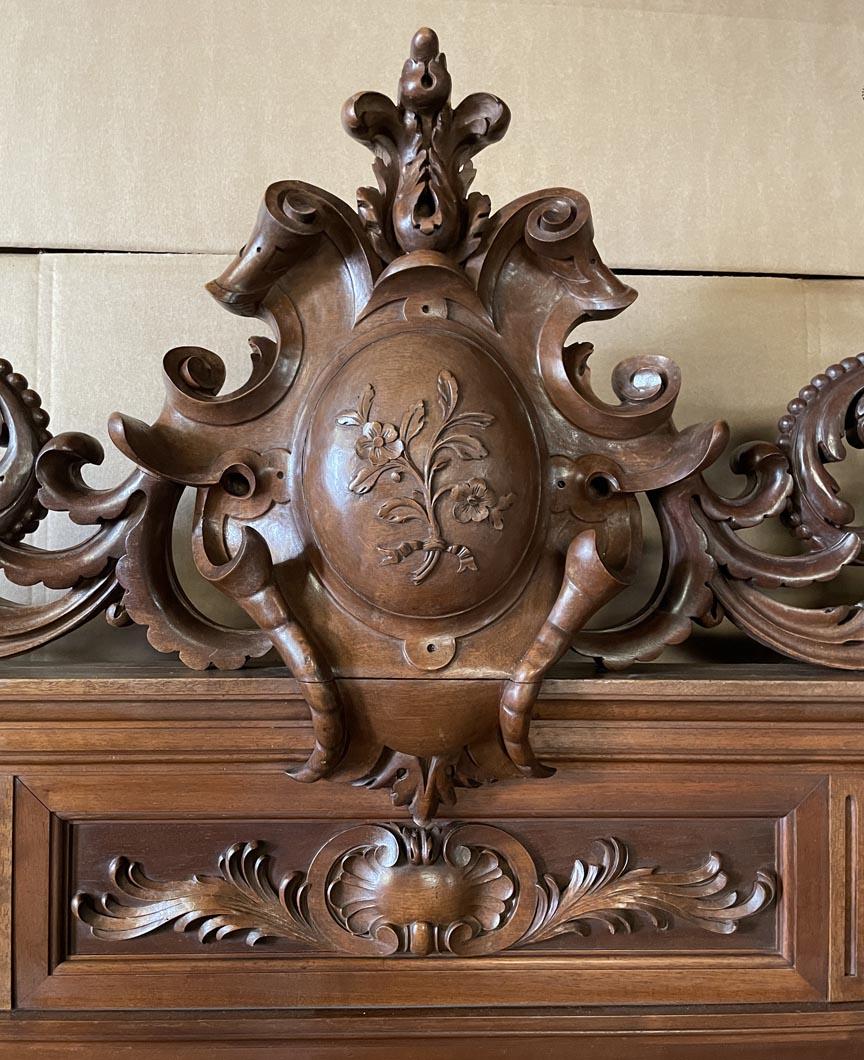 XIXe siècle Lit Napoléon III en noyer, 19e siècle en vente