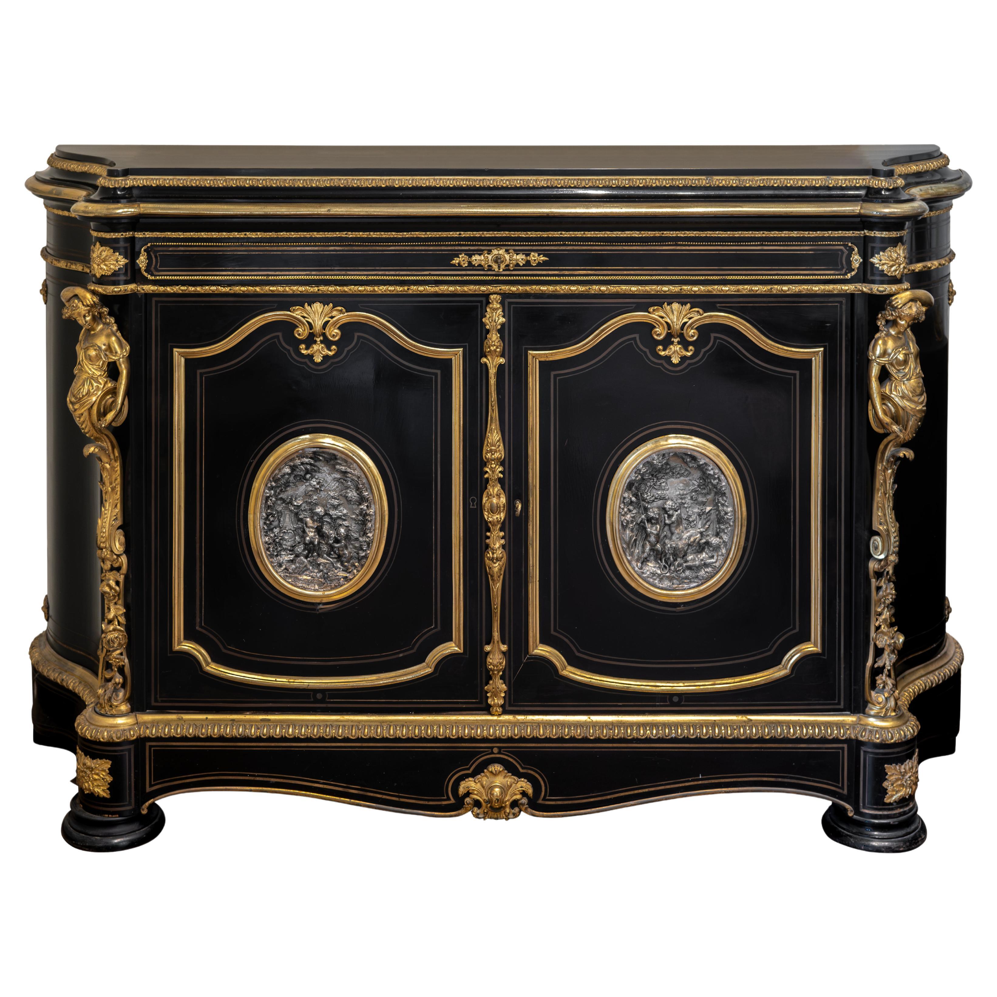 Cabinet Napoléon III noir avec montures en bronze doré et argenté en vente